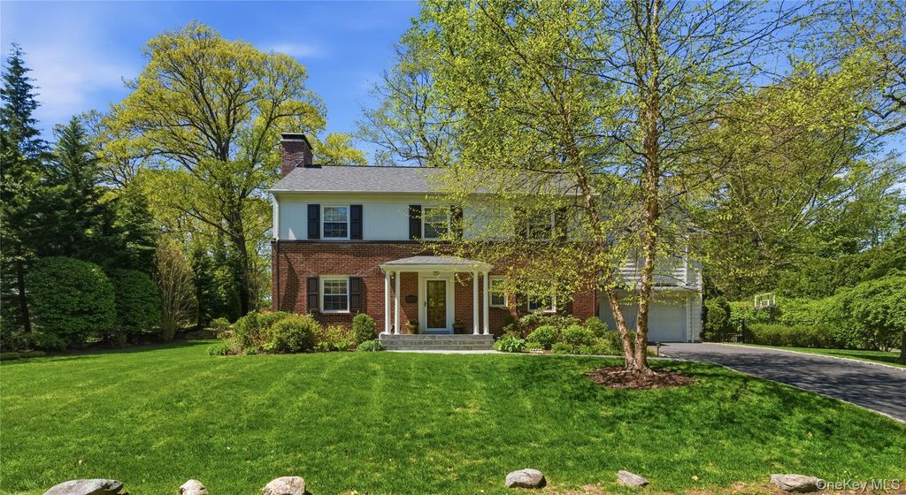 Photo of 136 Devonshire Road, Larchmont, NY 10538 (MLS # 991351)