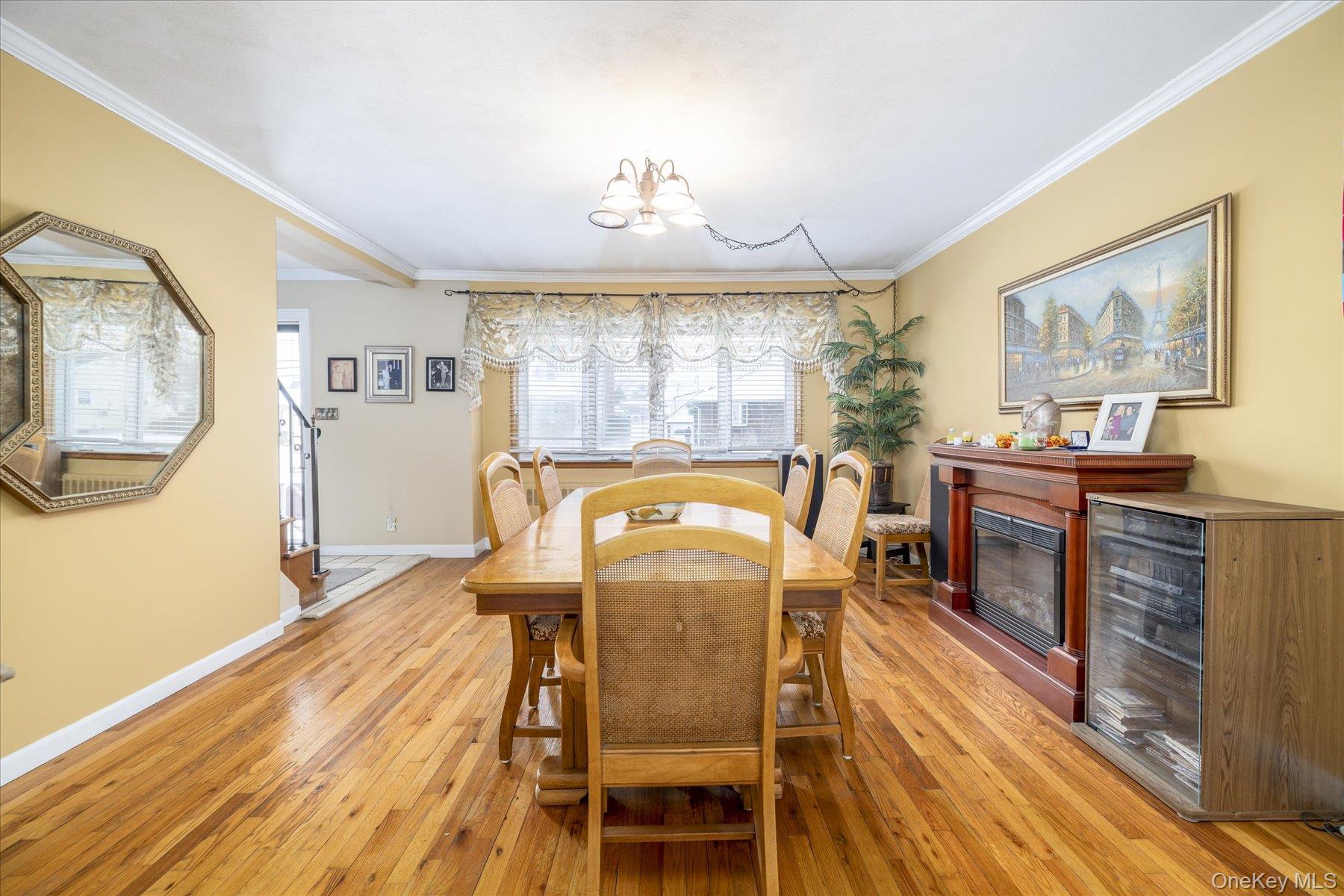 158 Roosevelt Avenue