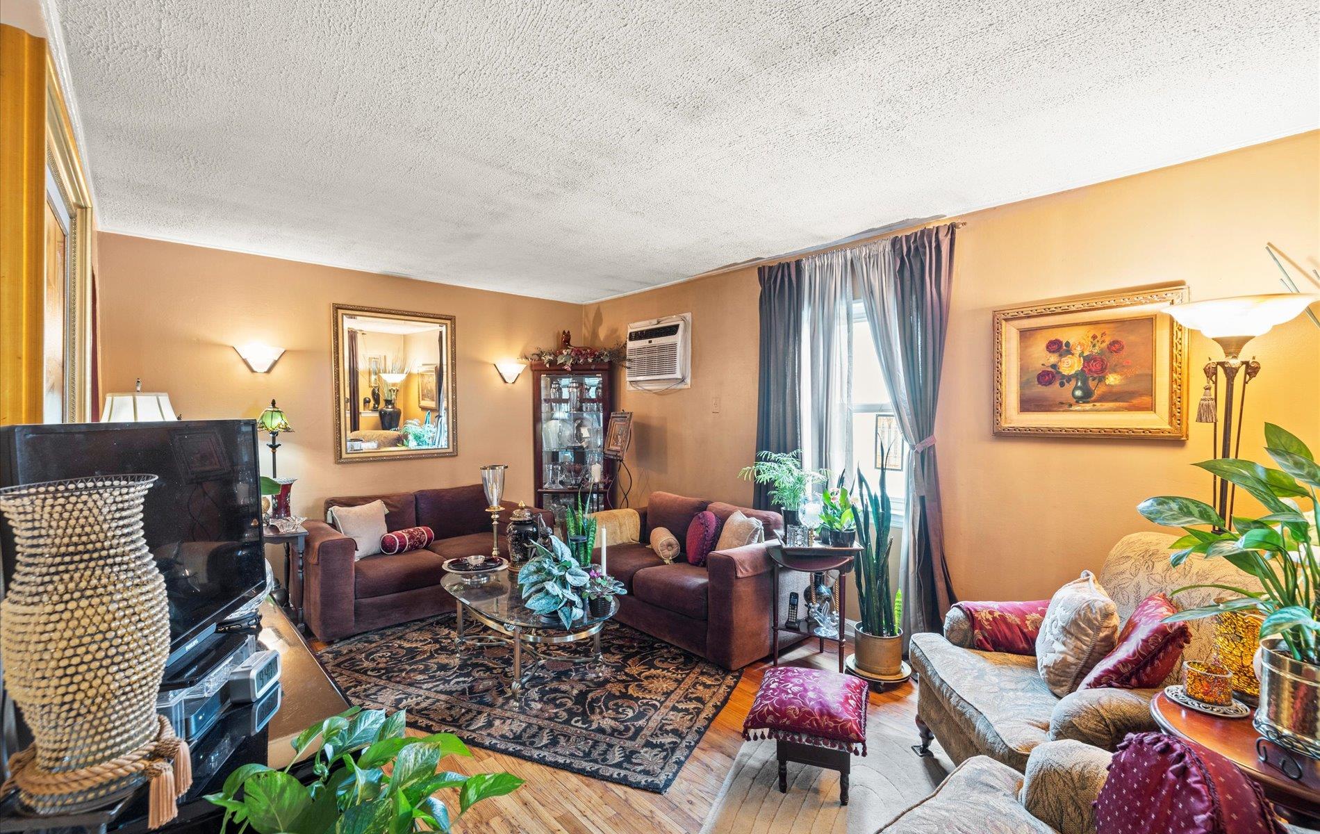 164 New York Ave Ave, West Hempstead, New York image 7