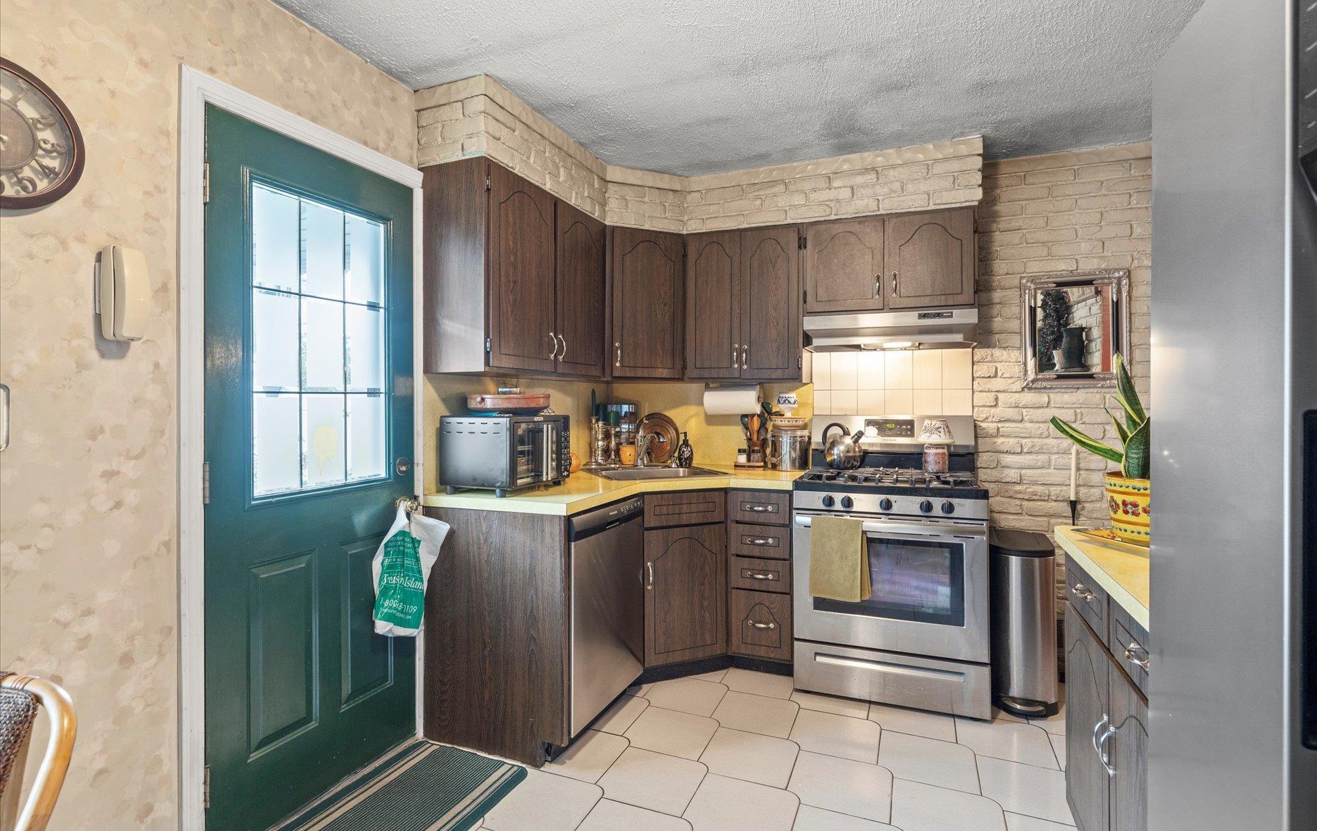 164 New York Ave Ave, West Hempstead, New York image 5