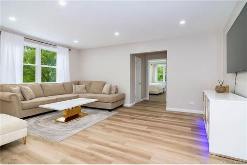 2531 E 7th Street 1J Brooklyn NY 11235