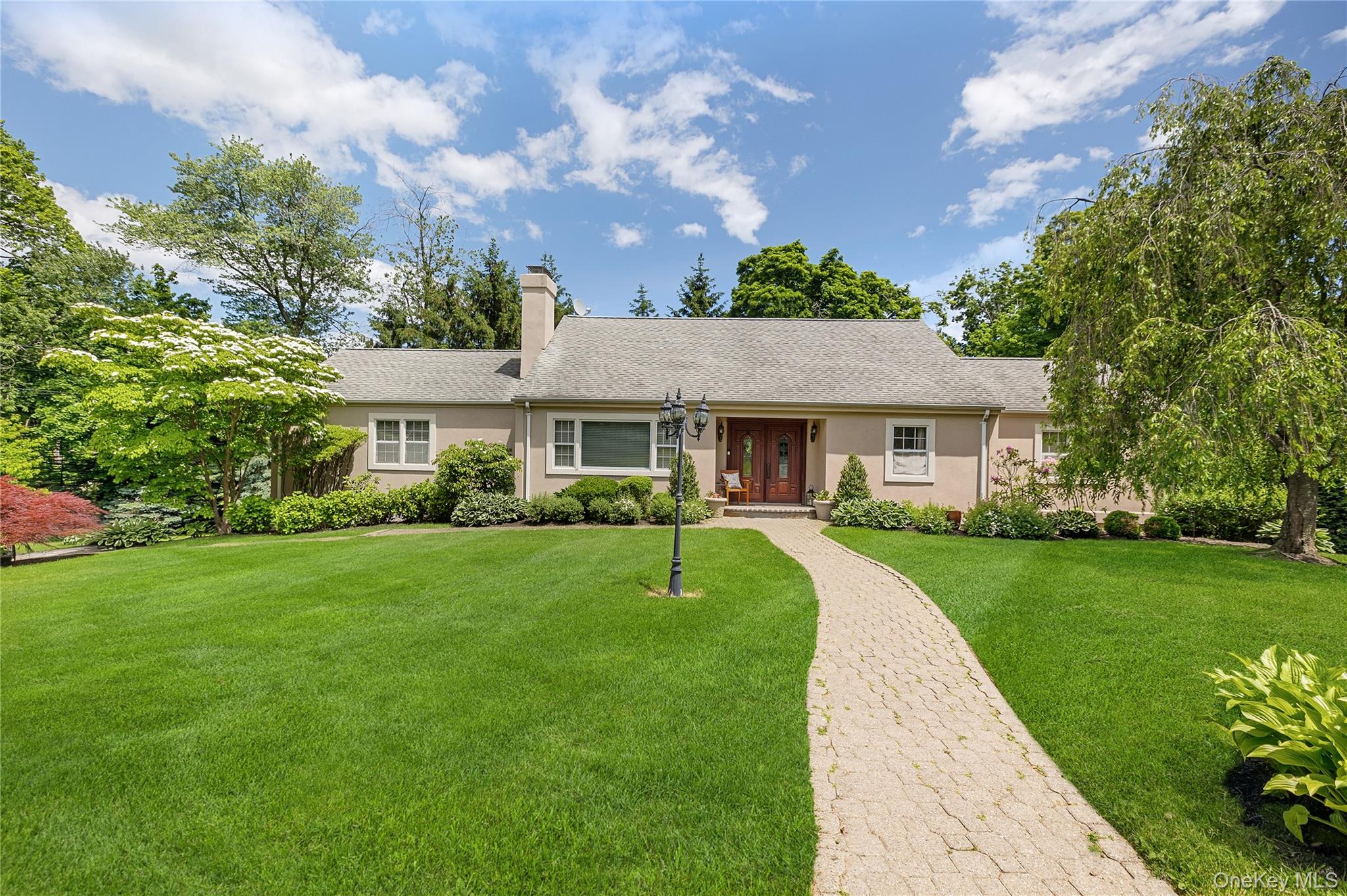 1 Hunting Ridge Road