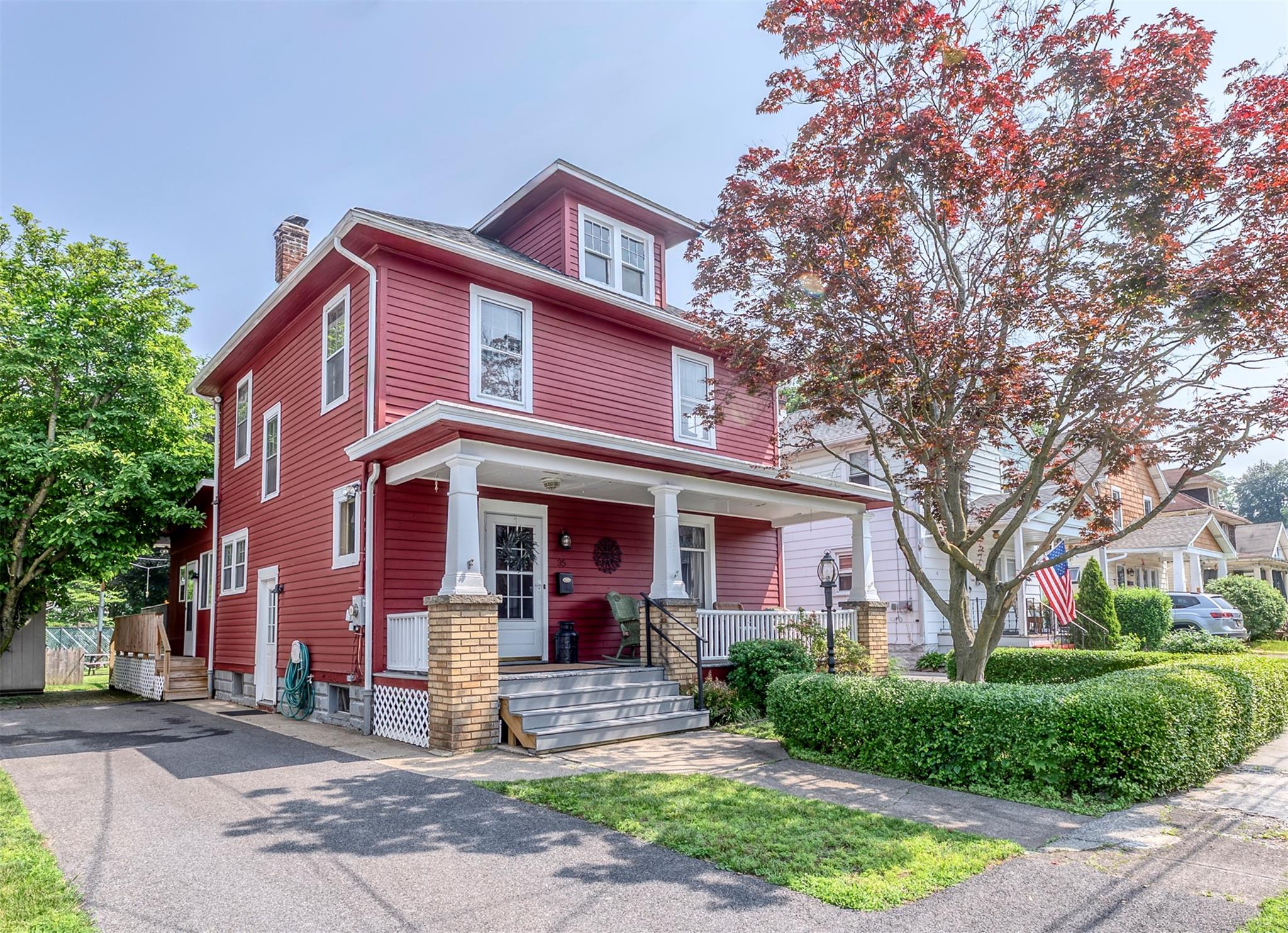 Derrenbacher Street, Kingston, New York - 3 Bedrooms  
2 Bathrooms  
8 Rooms - 