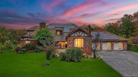 Photo of 250 Maloney Road, Wappingers Falls, NY 12590 (MLS # 925072)