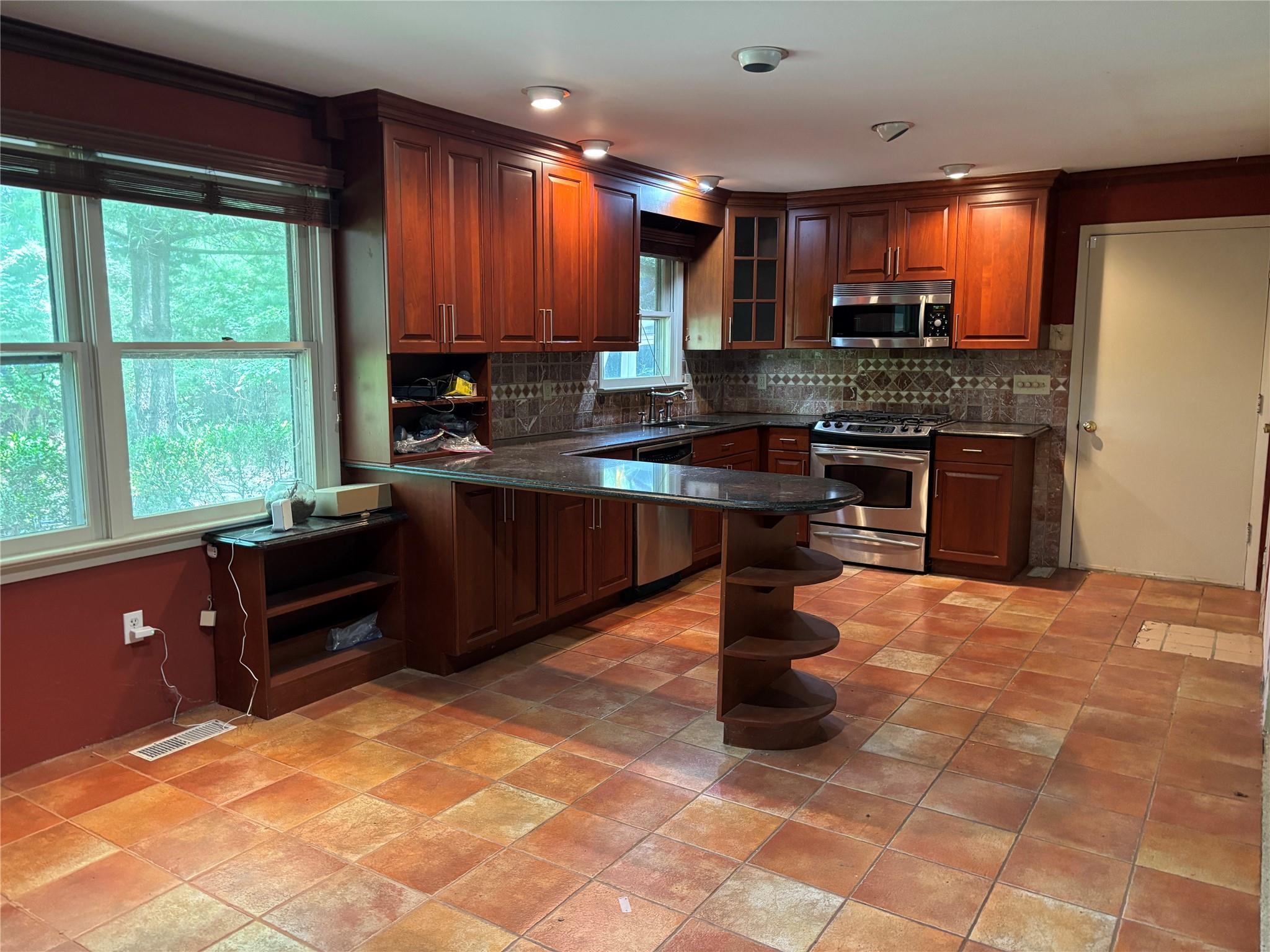 273 Ferry Road