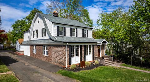 Photo of 118 Highmount Avenue, Nyack, NY 10960 (MLS # 987398)