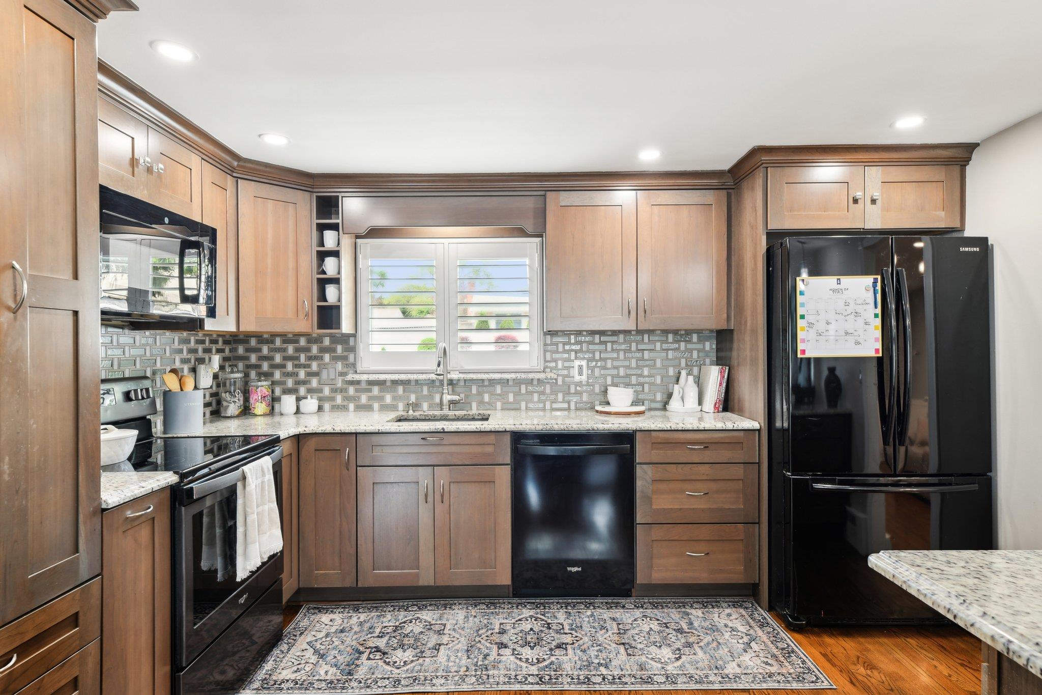 22 Galaxie Lane, Selden, New York image 11