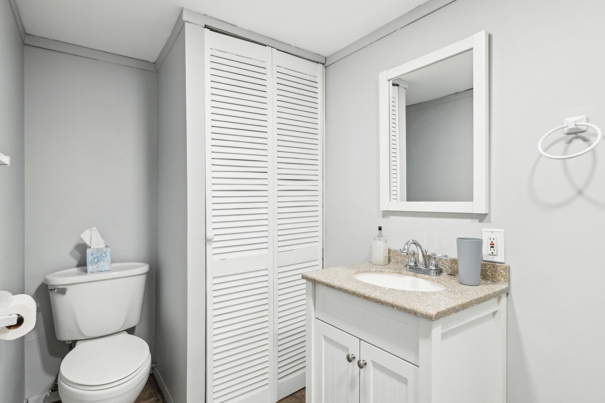 22 Galaxie Lane, Selden, New York image 31