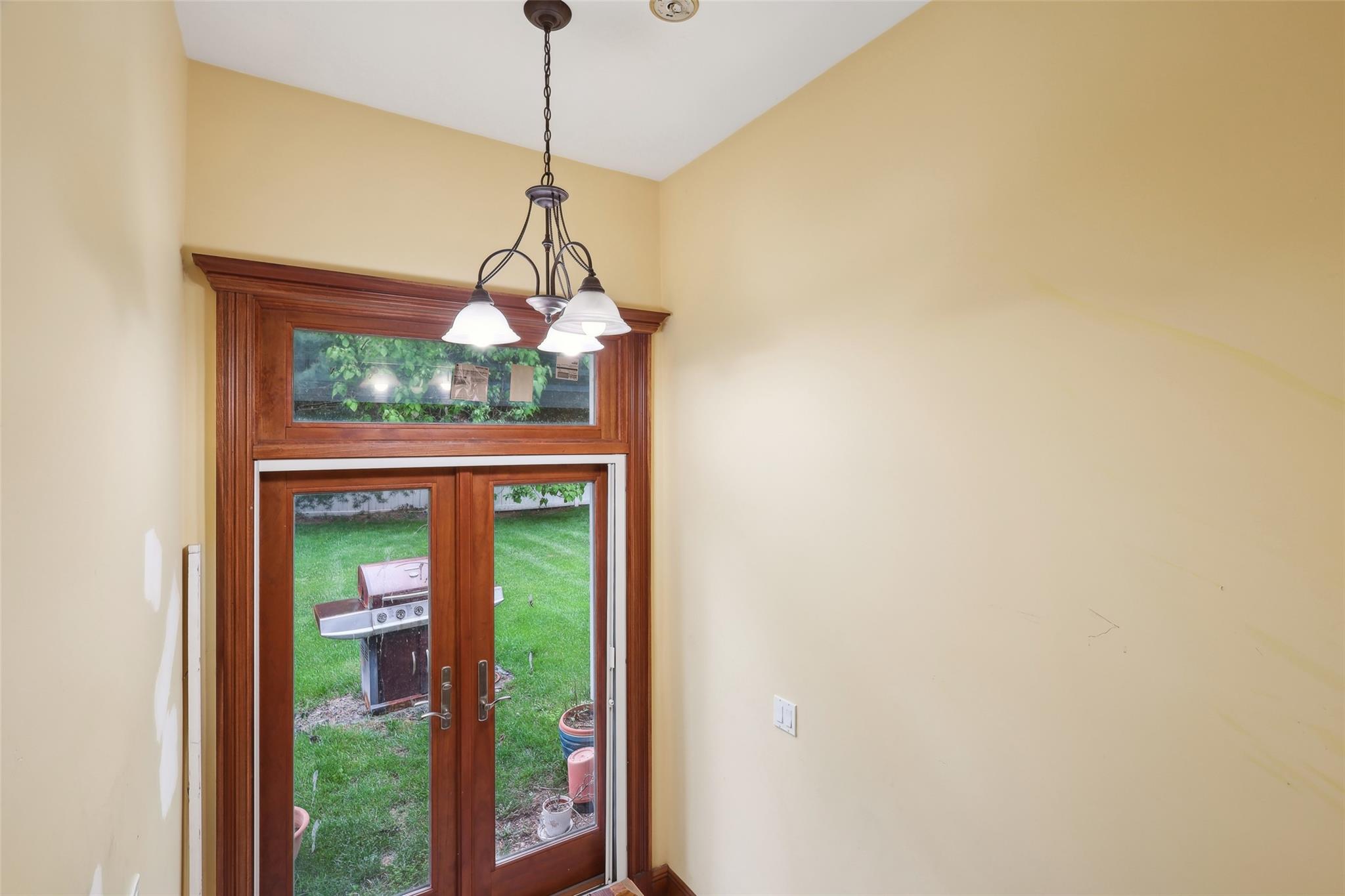 717 The Plain Road, Westbury, New York image 22