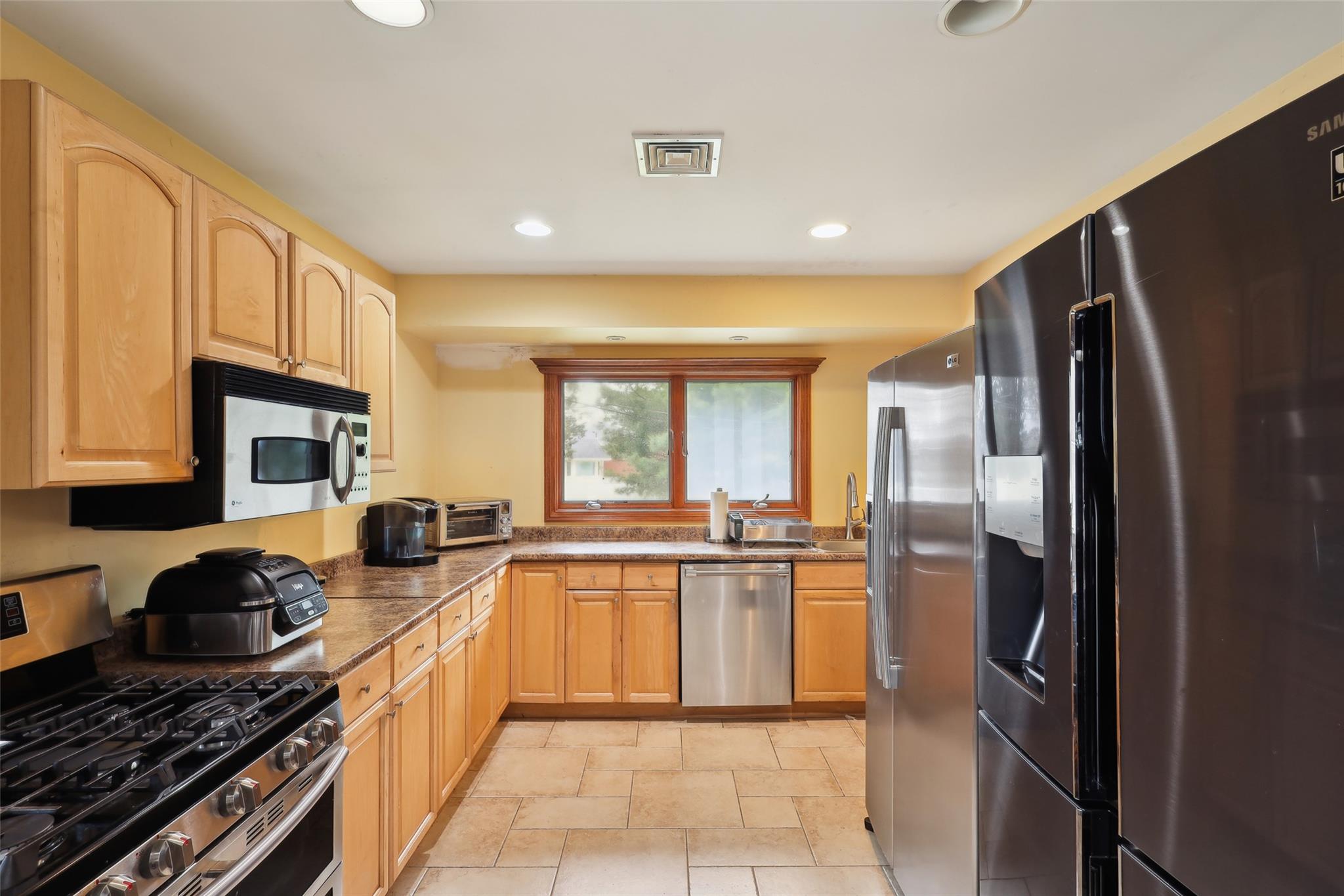 717 The Plain Road, Westbury, New York image 8