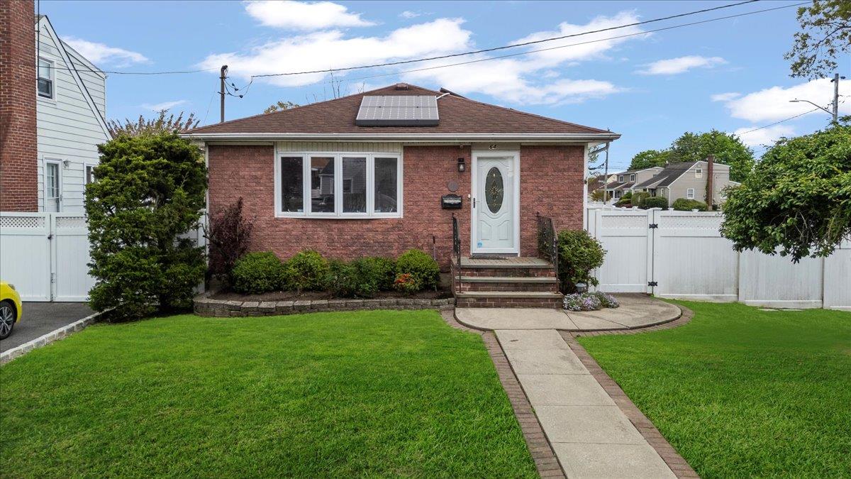 64 Sunset Avenue, Farmingdale, New York image 1