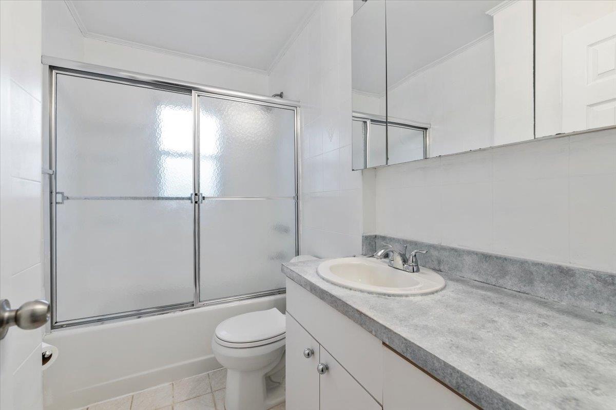 64 Sunset Avenue, Farmingdale, New York image 10