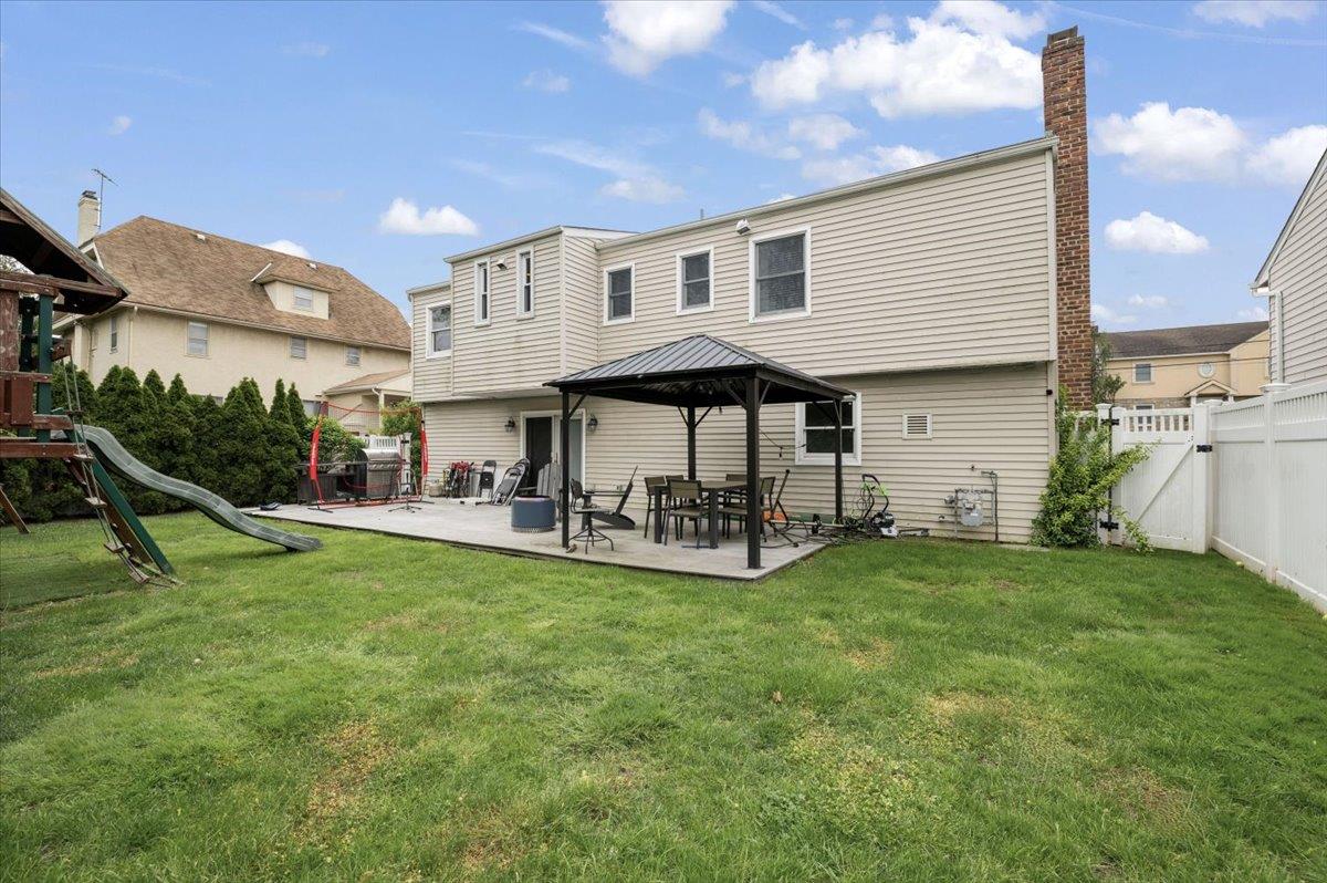 432 Rugby Road, Cedarhurst, New York image 22