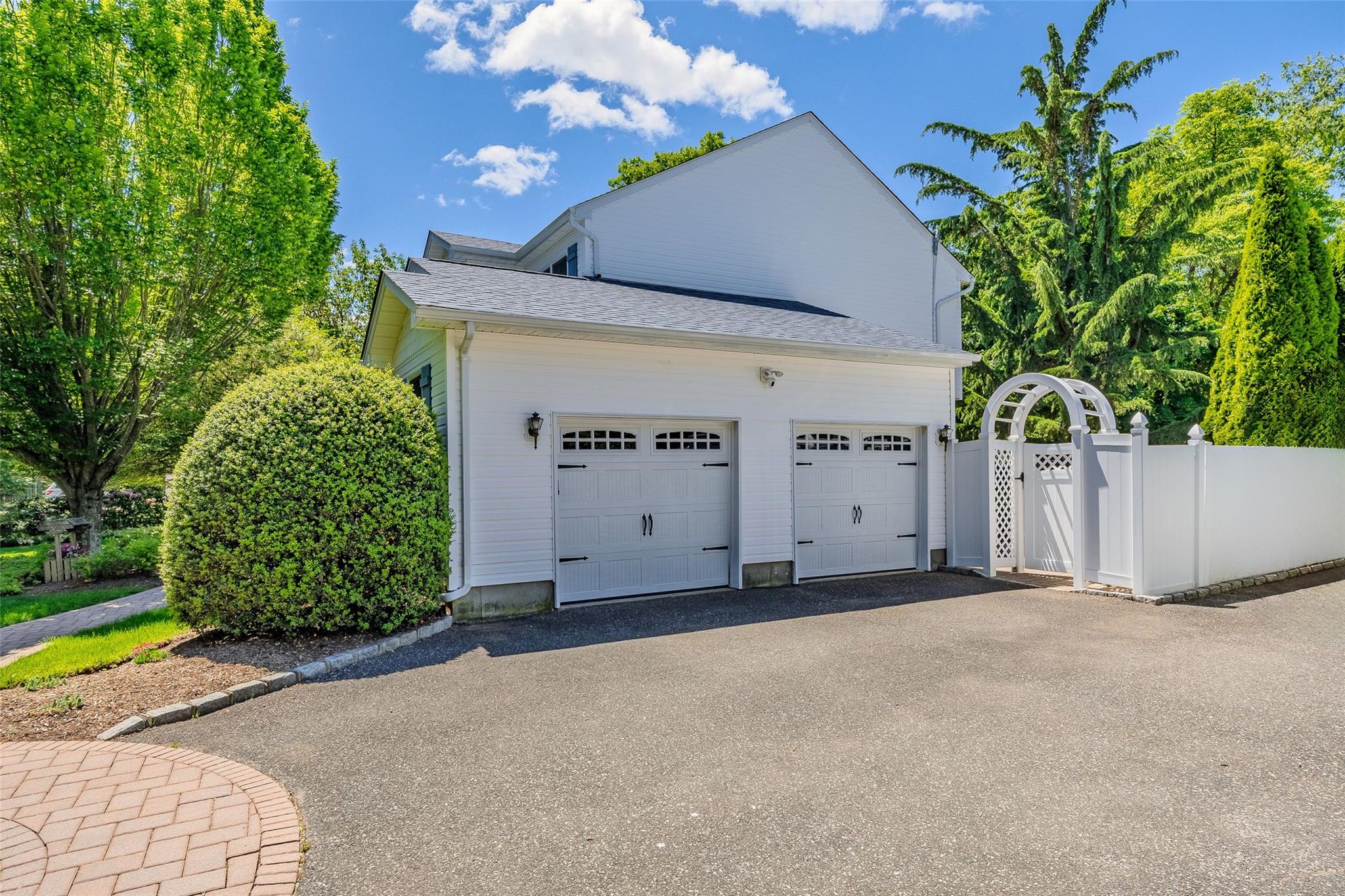 4 Pak Court, East Setauket, New York image 6