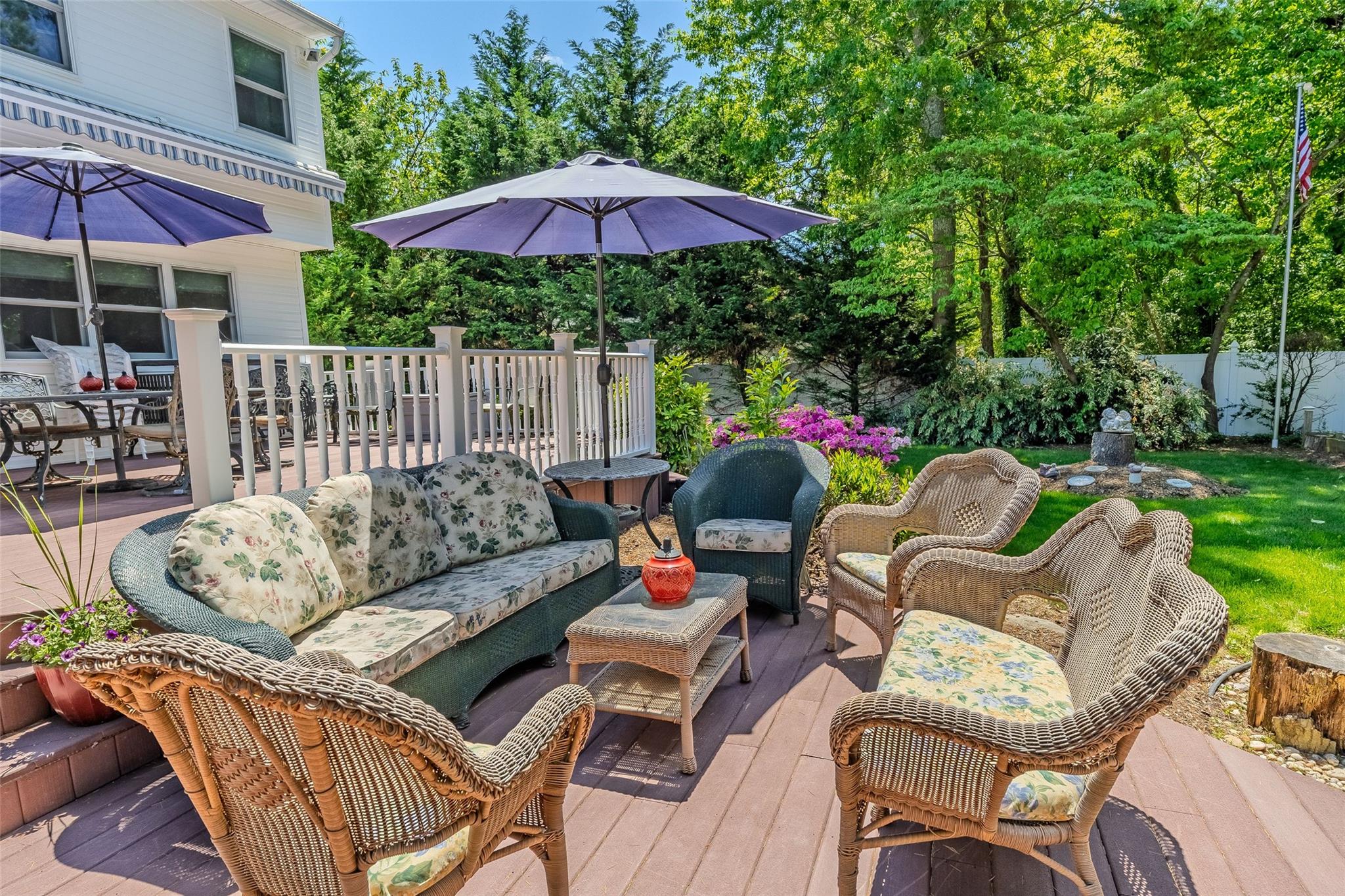 4 Pak Court, East Setauket, New York image 41