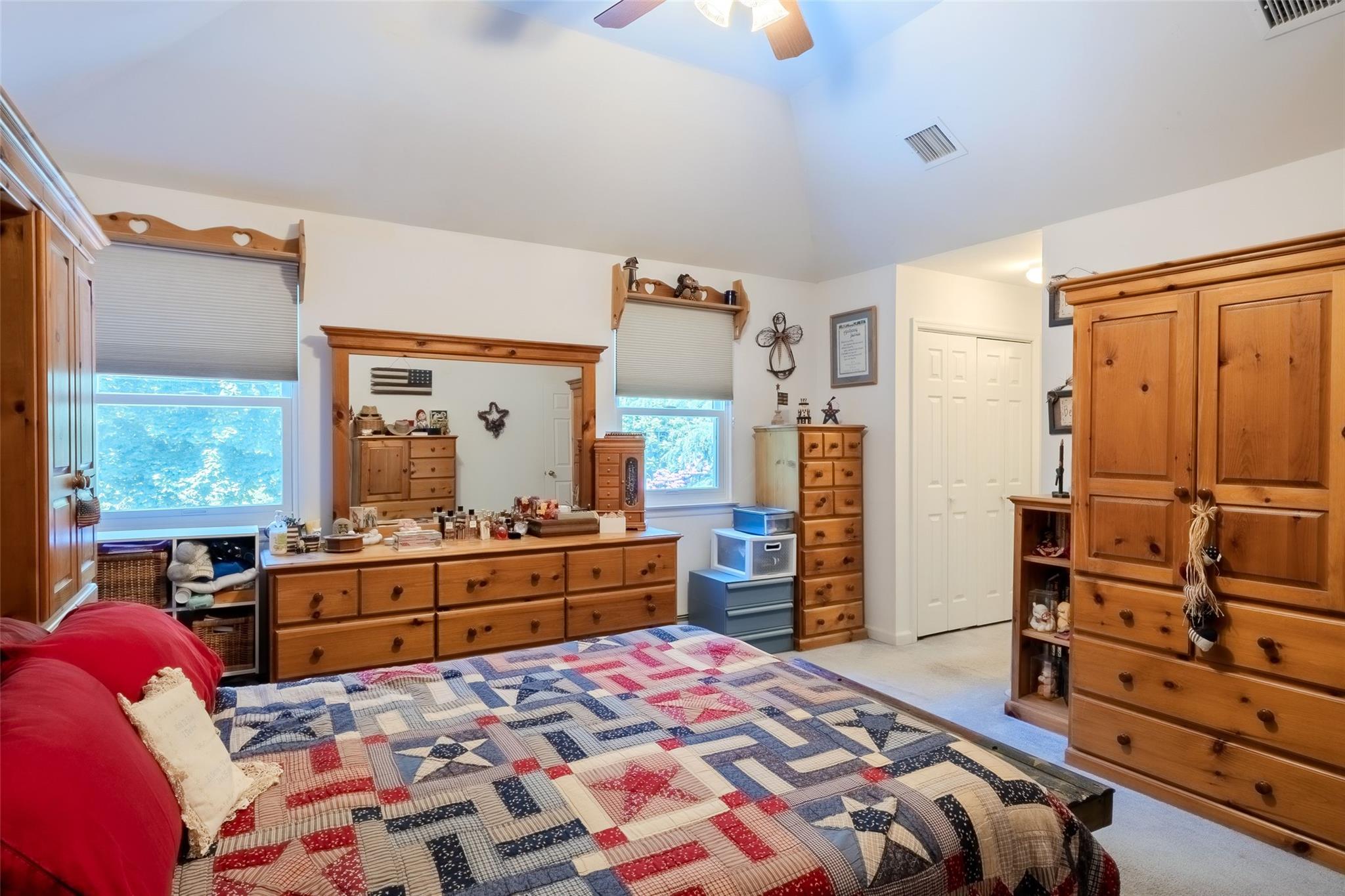 4 Pak Court, East Setauket, New York image 20