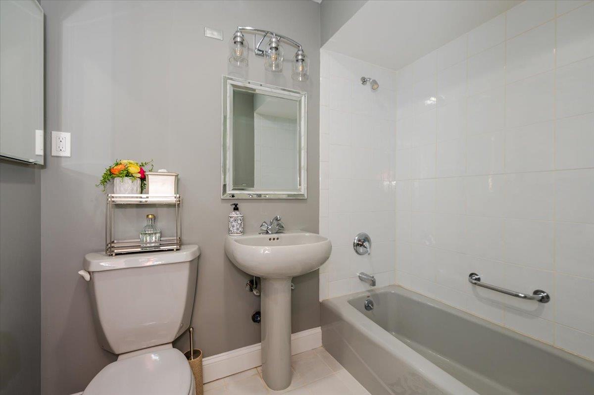 10 Lenox Road #3-M, Rockville Centre, New York image 14