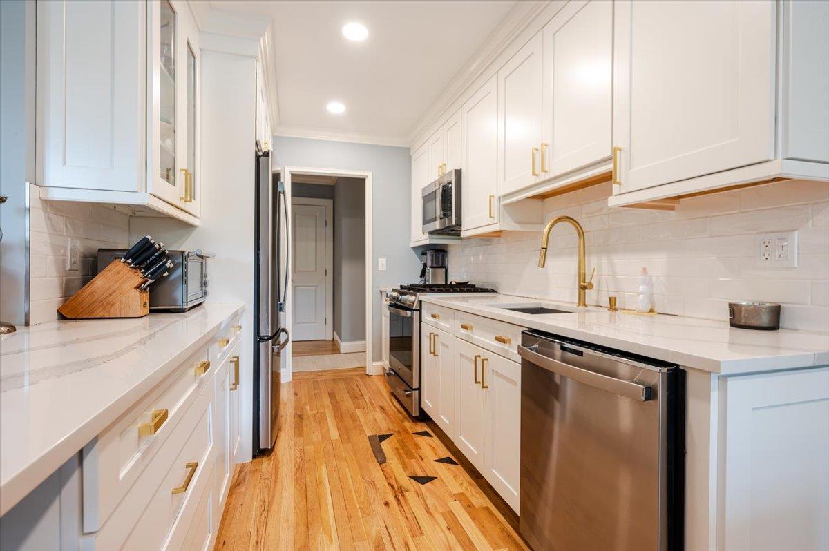 10 Lenox Road #3-M, Rockville Centre, New York image 8
