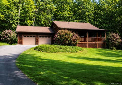 Homes For Rent - 449 White Schoolhouse Road<br/> Dutchess County, Rhinebeck, NY 12572