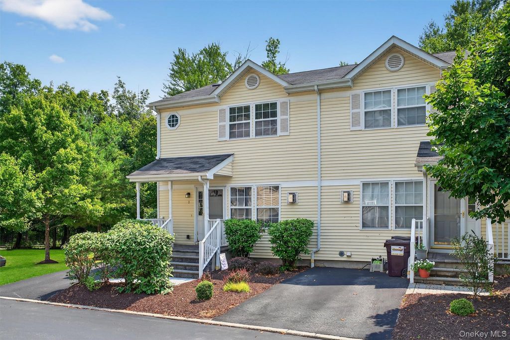 Photo of 1 Lake Ridge Drive, Middletown, NY 10940 (MLS # 995077)