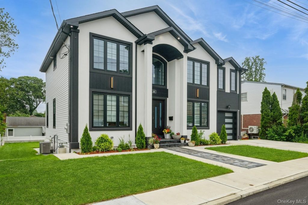 Photo of 215 Marguerite Ave, South Floral Park, NY 11001 (MLS # 950349)