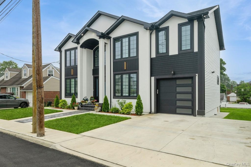 Photo of 215 Marguerite Ave, South Floral Park, NY 11001 (MLS # 950349)