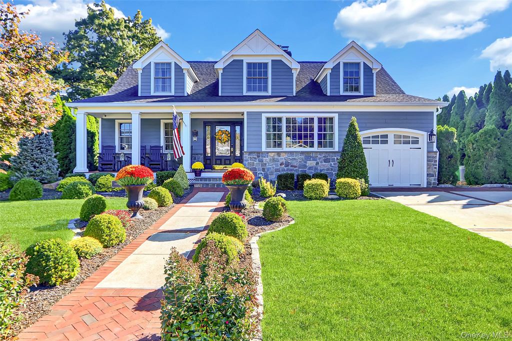 Photo of 5 Wilson Street, Garden City, NY 11530 (MLS # 922455)