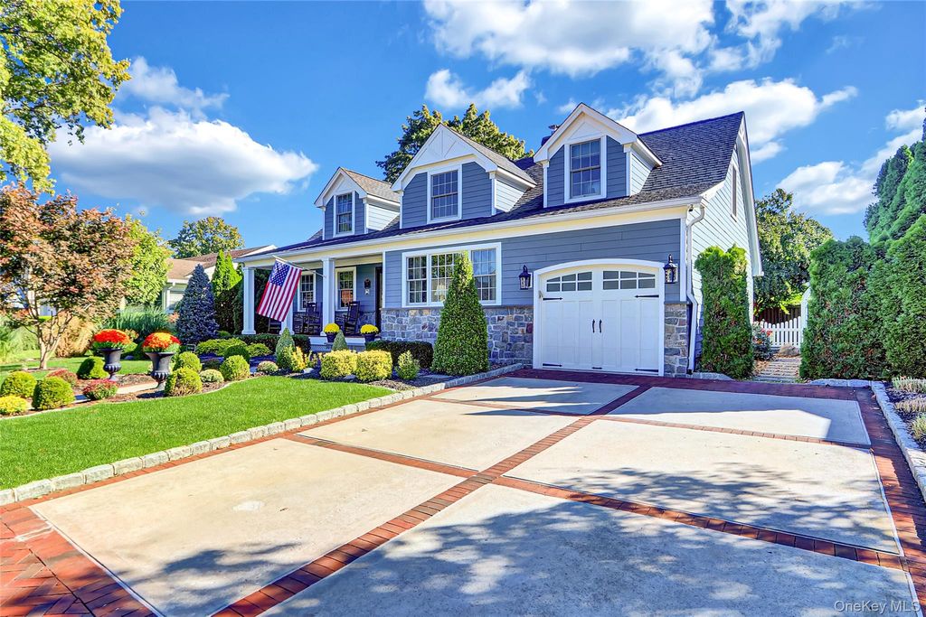 Photo of 5 Wilson Street, Garden City, NY 11530 (MLS # 922455)
