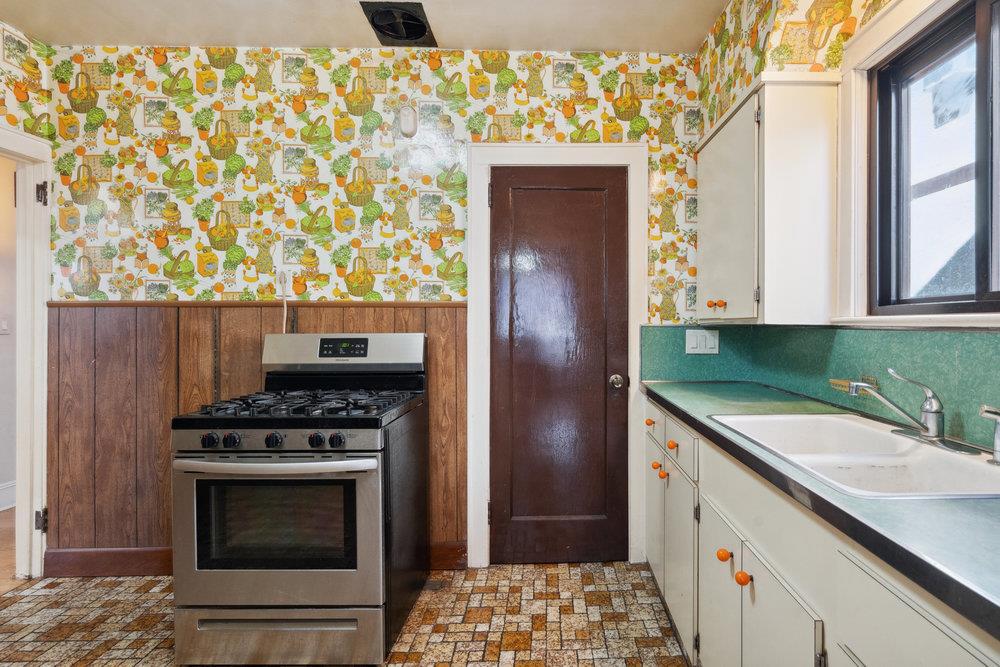 65 Ackley Avenue, Malverne, New York image 7