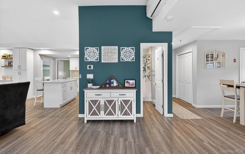 Photo of 737 Belmore Avenue, Islip Terrace, NY 11752 (MLS # 951979)