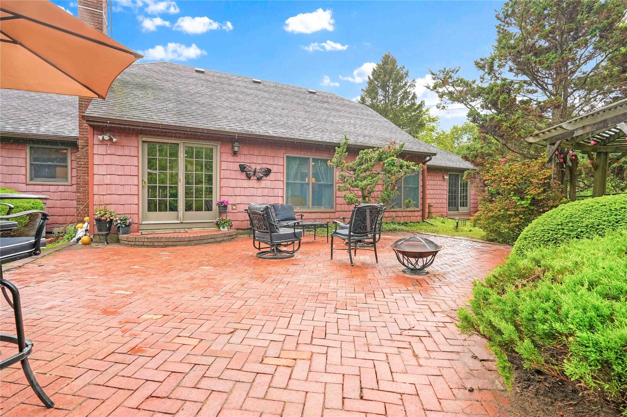 9 Lynridge Lane, Huntington, New York image 4