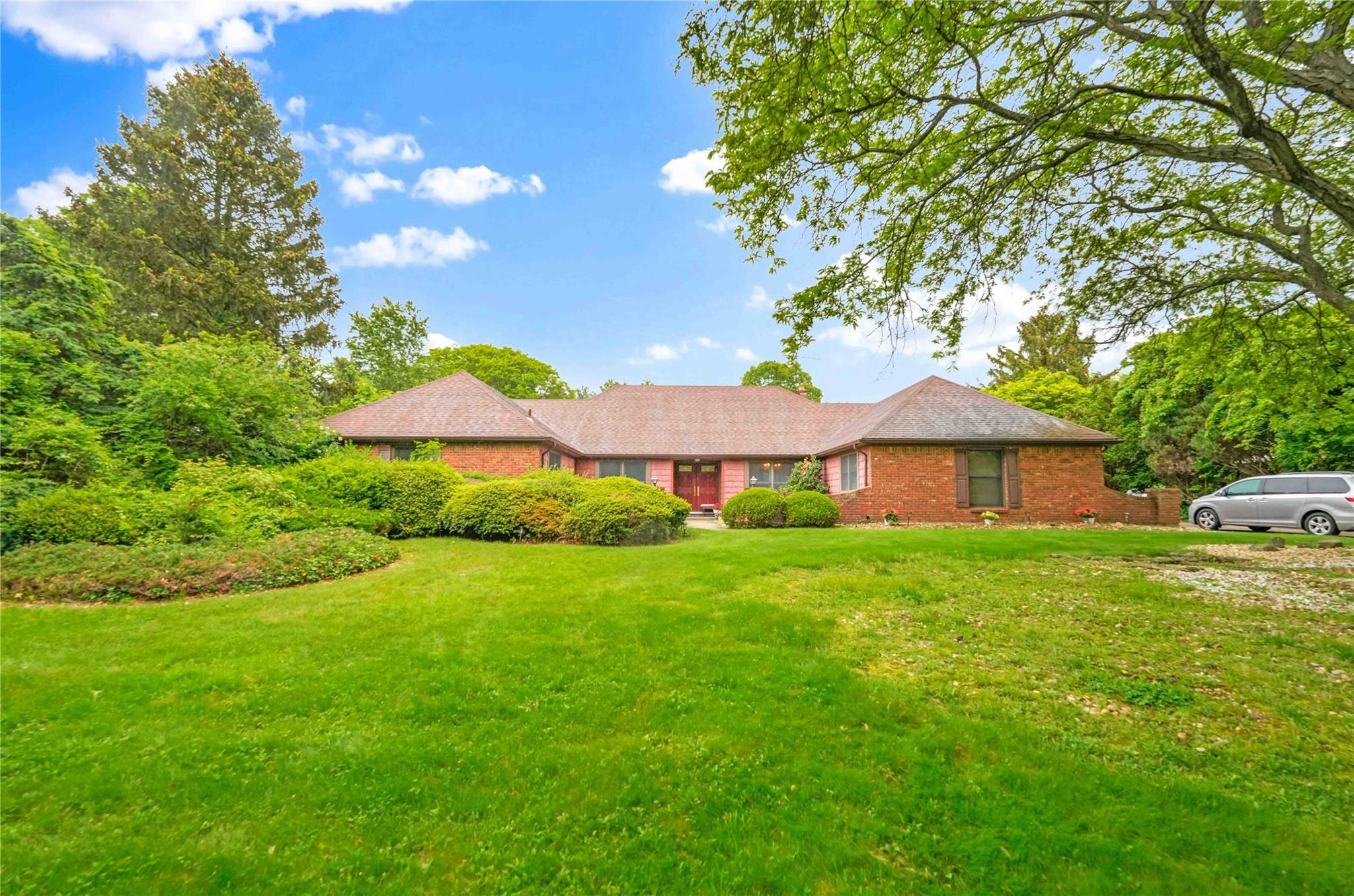 9 Lynridge Lane, Huntington, New York image 40