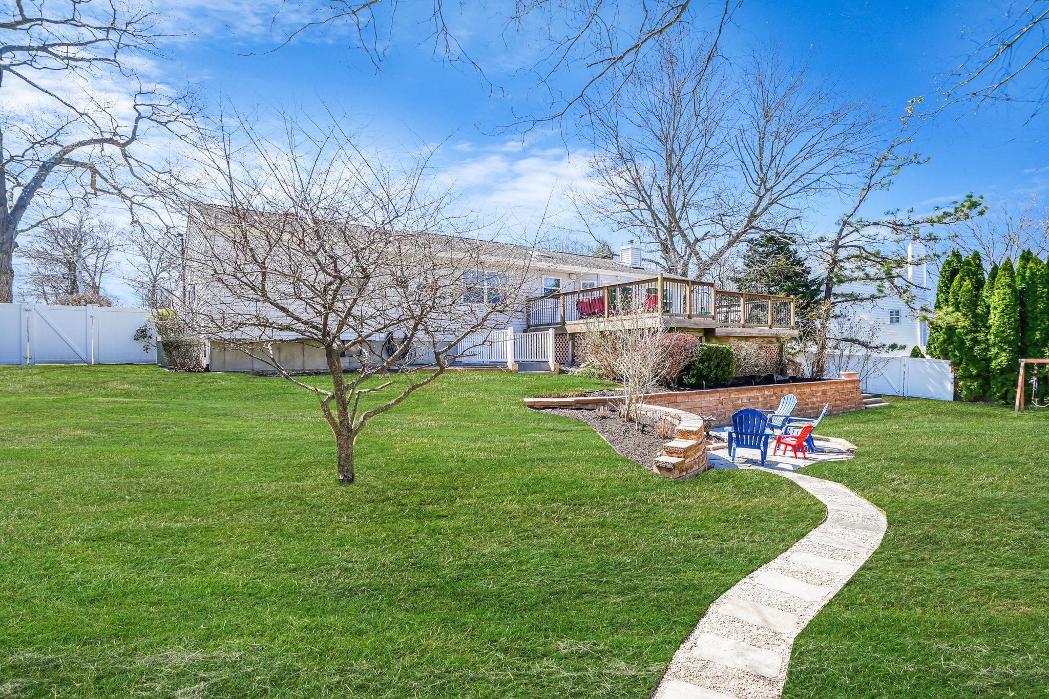 31 Tulip Avenue, Farmingville, New York image 31