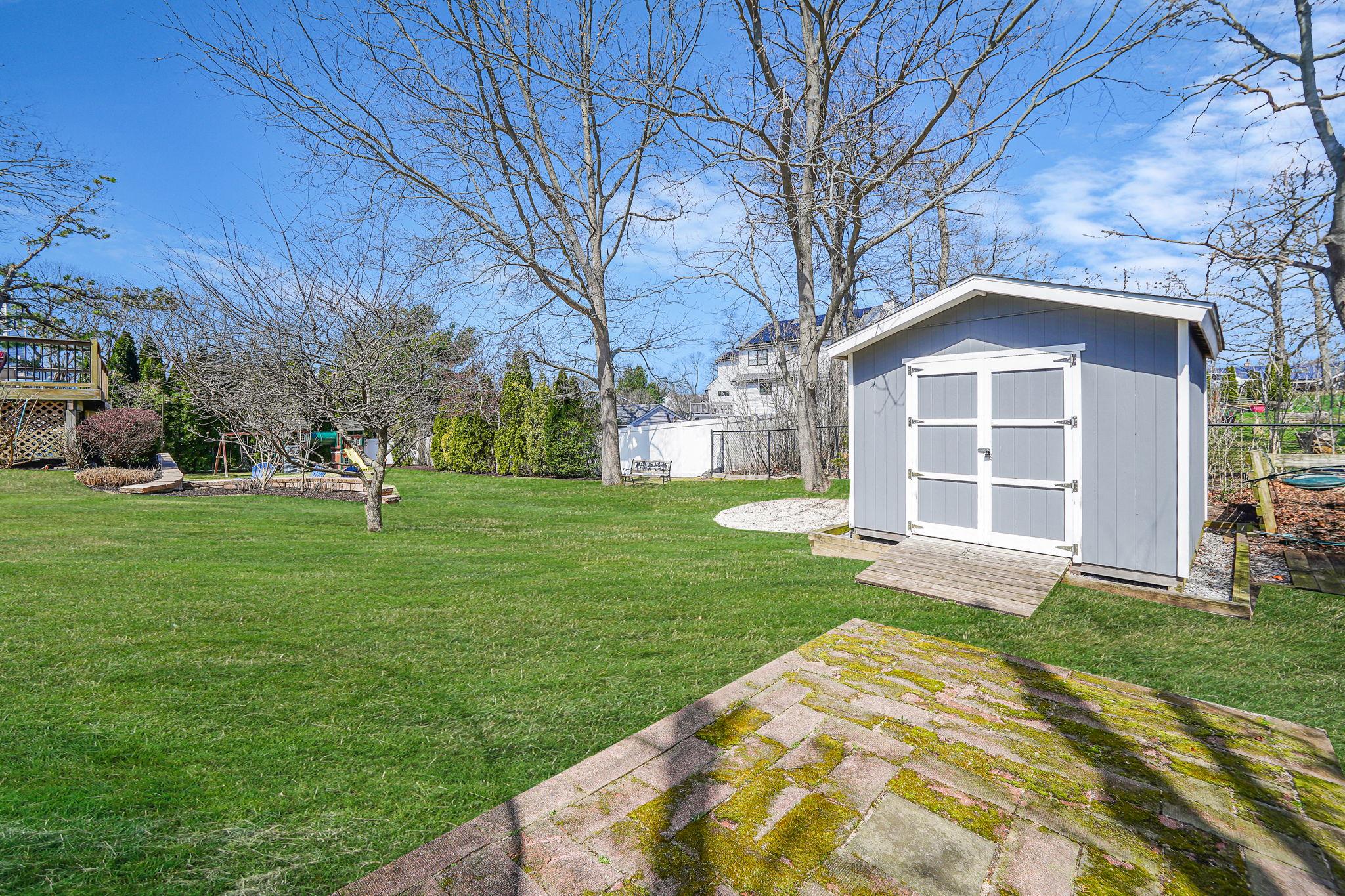 31 Tulip Avenue, Farmingville, New York image 34