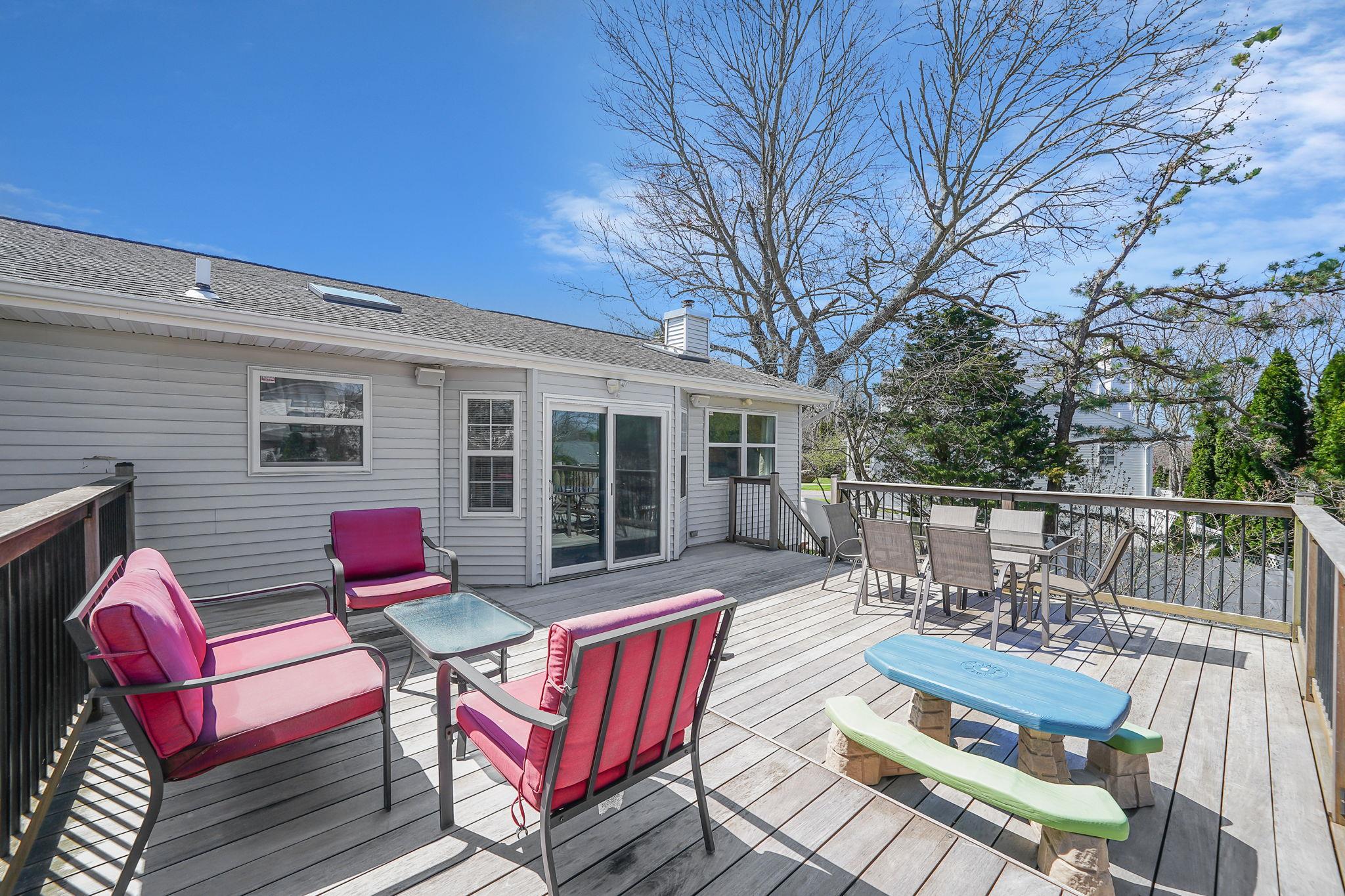 31 Tulip Avenue, Farmingville, New York image 29