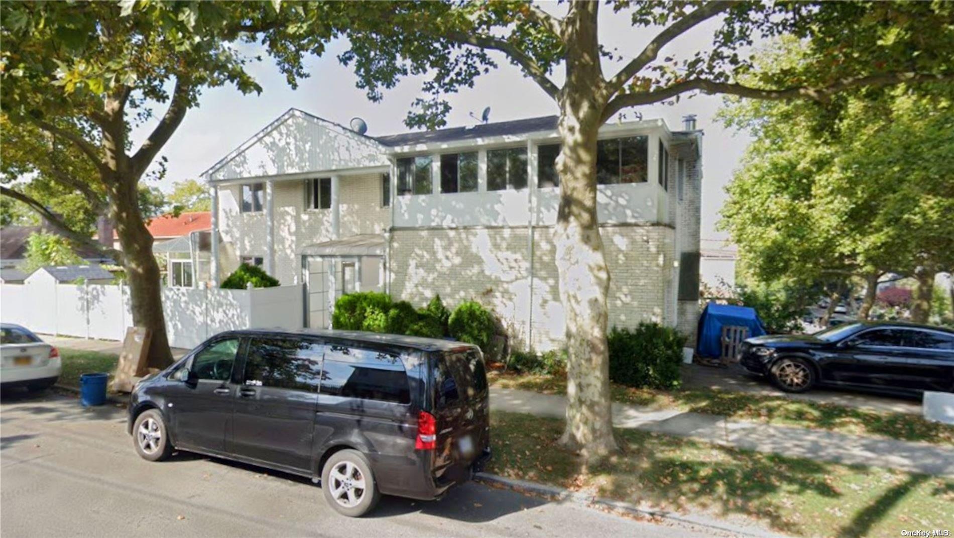 154-70 11 Avenue, Whitestone, New York image 3