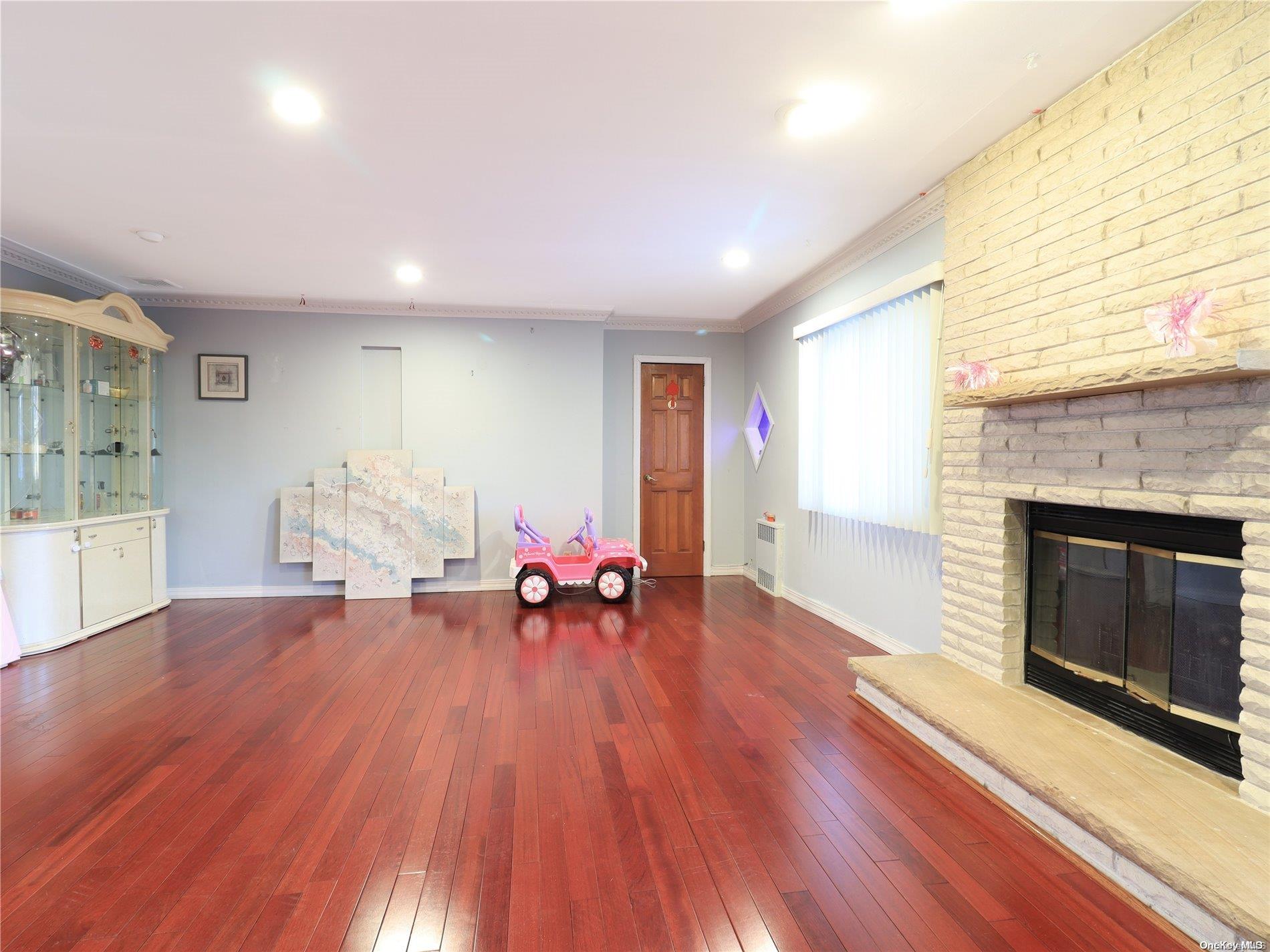 154-70 11 Avenue, Whitestone, New York image 19