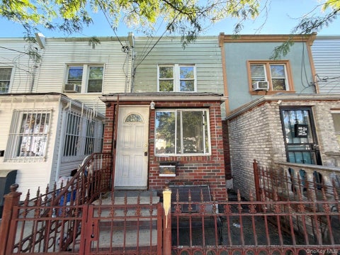 Homes For Sale - 118-19 152nd Street<br/> Jamaica, NY 11434