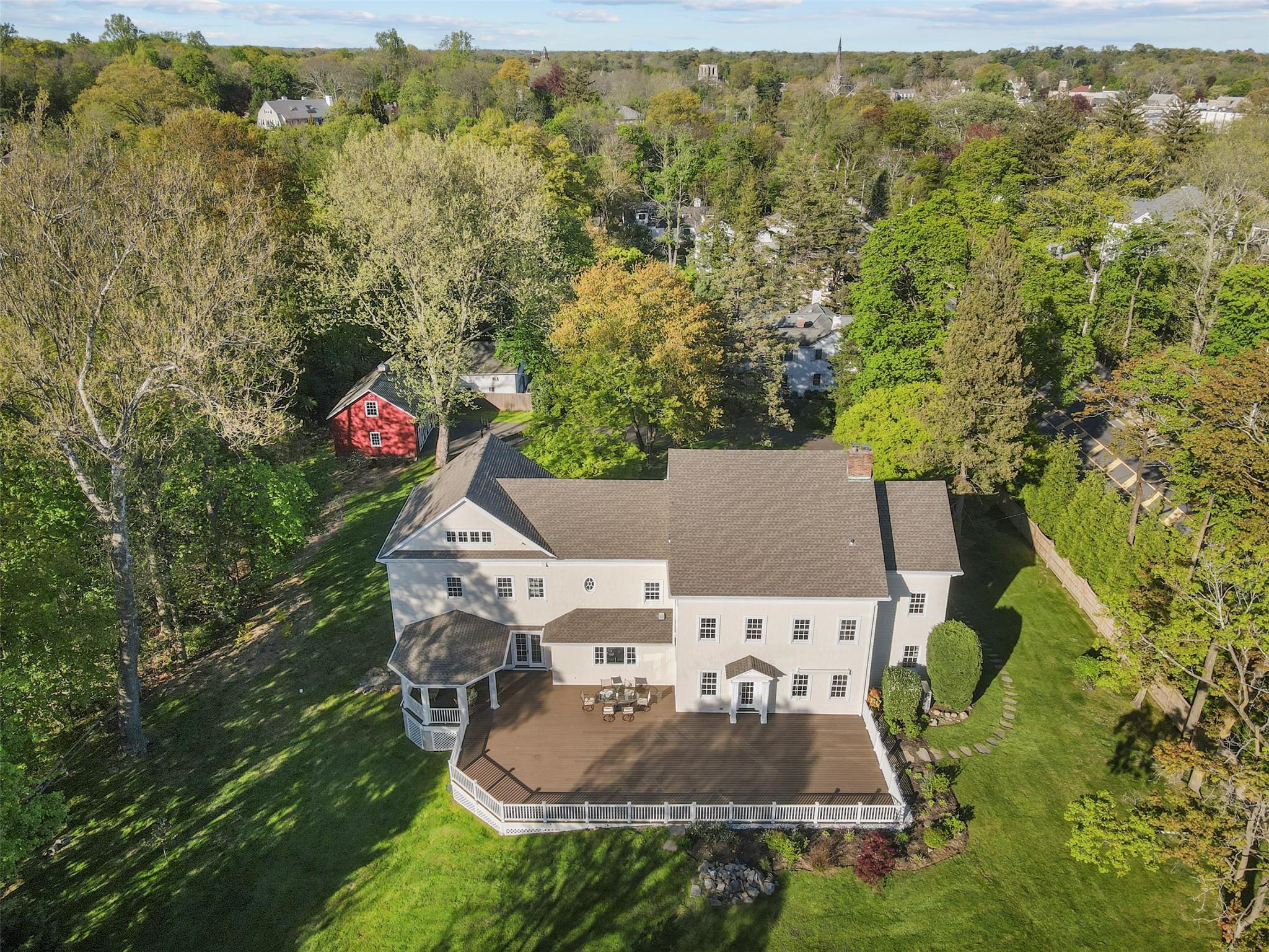 Boston Post Road, Rye, New York - 5 Bedrooms  
6 Bathrooms  
15 Rooms - 