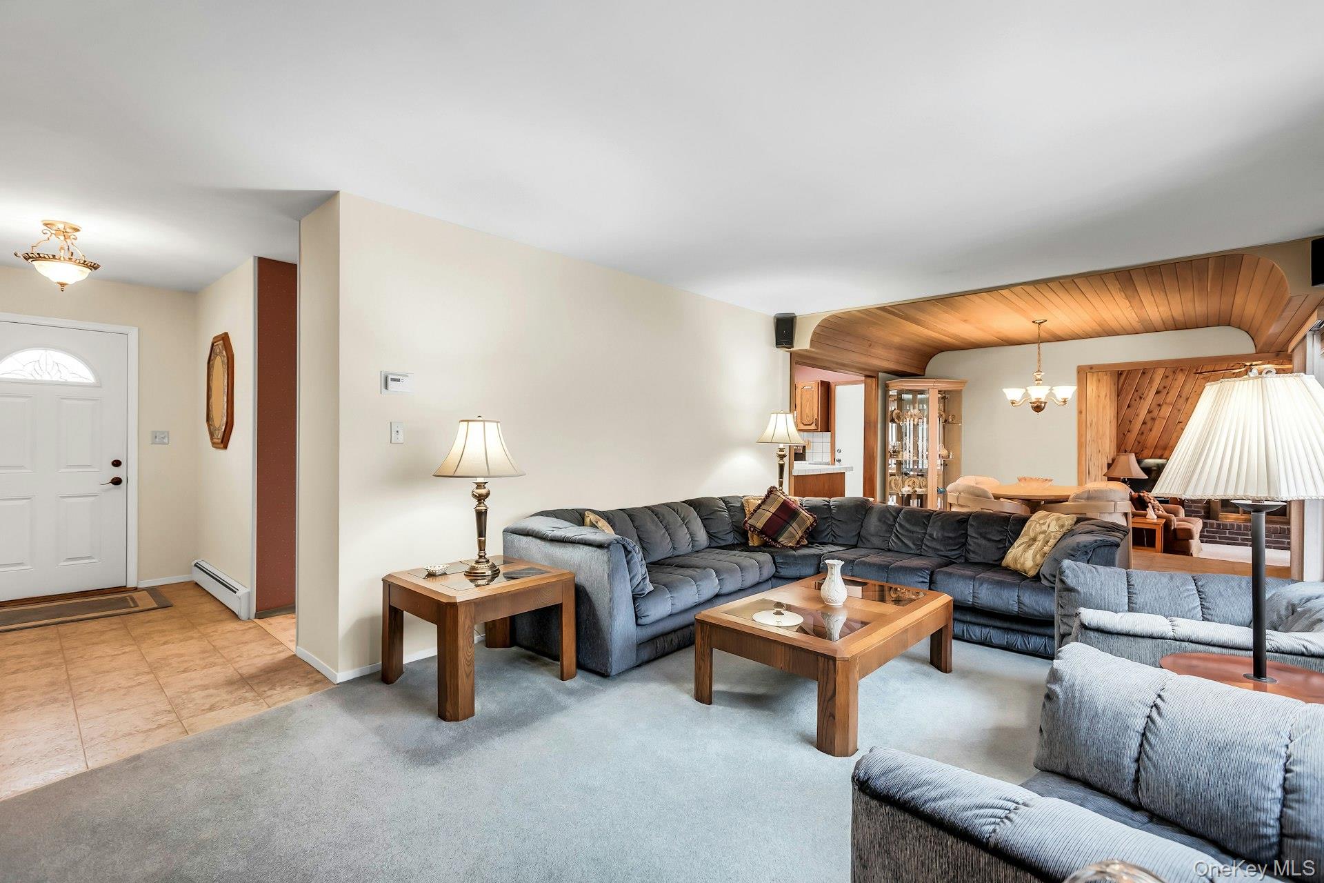 893 Connetquot Avenue