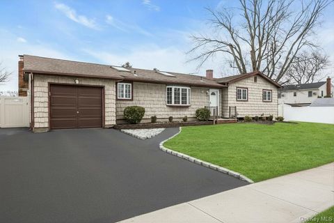 893 Connetquot Avenue Islip Terrace NY 11752