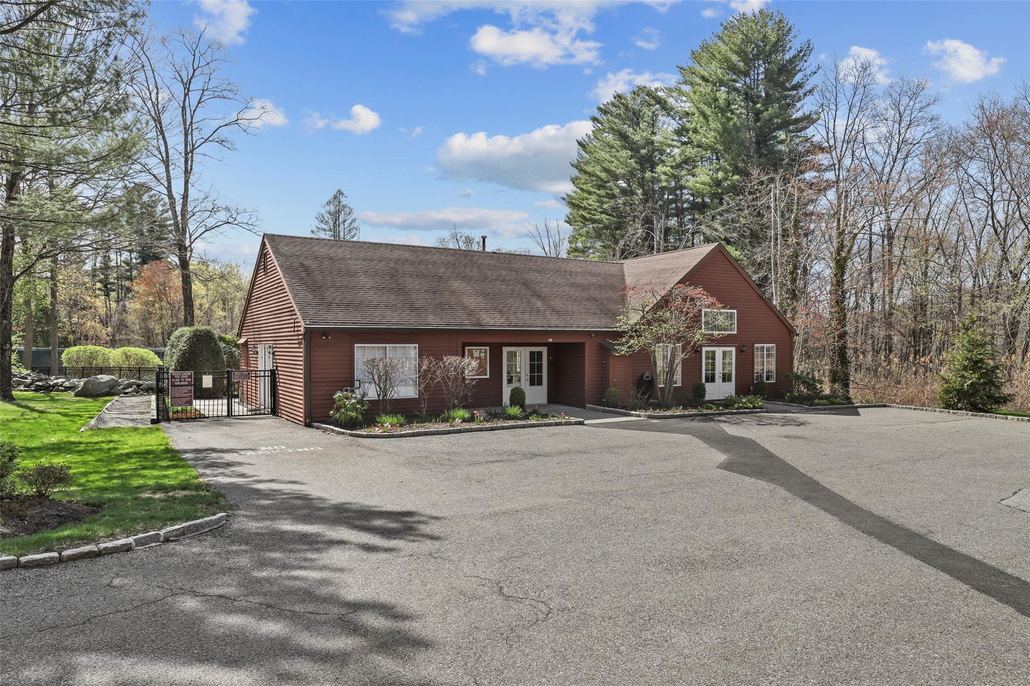 203 Apple Tree Lane, Brewster, New York image 20