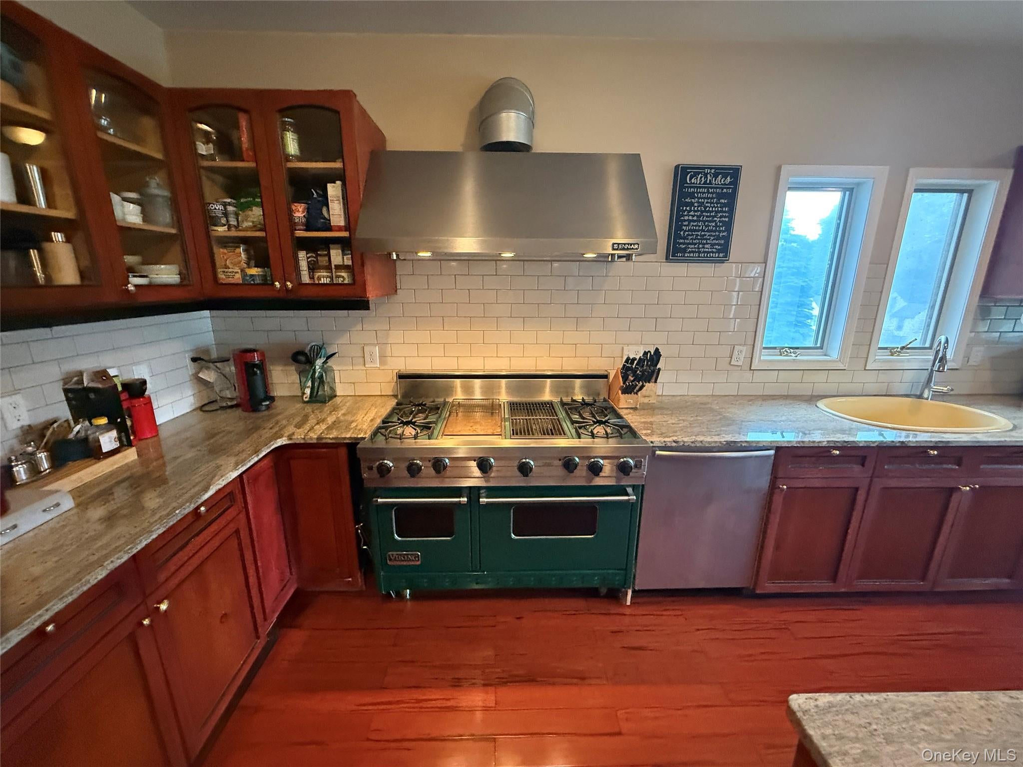 23 Swezey Place