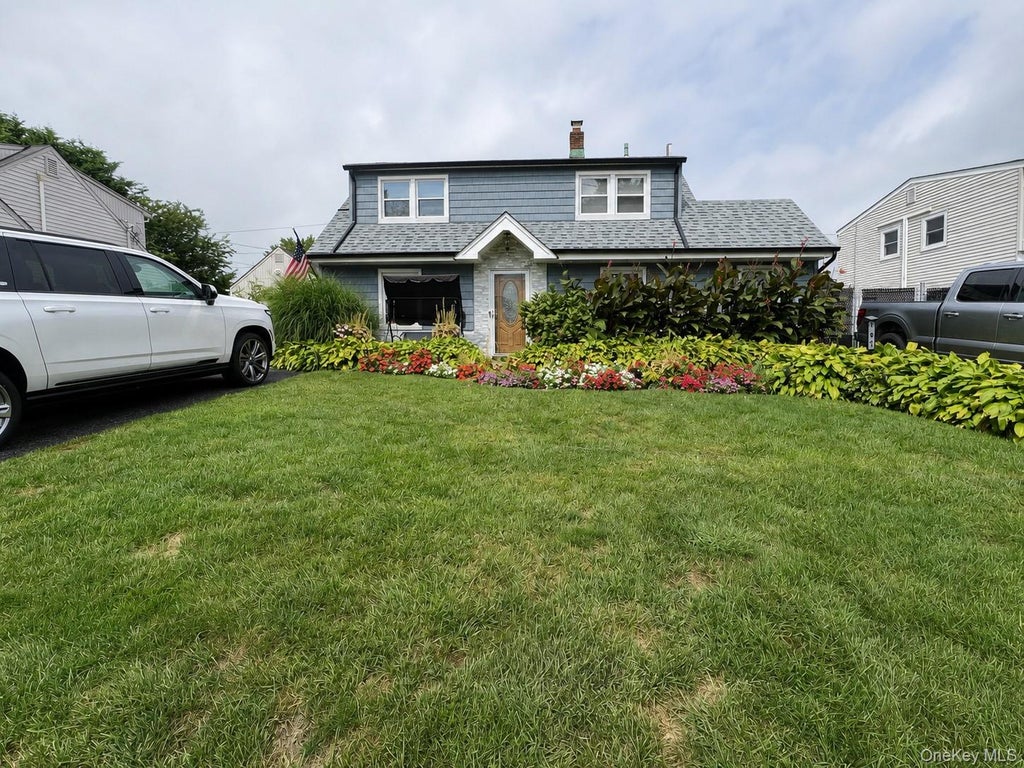 Photo of 107 Azalea Road, Levittown, NY 11756 (MLS # 1045874)