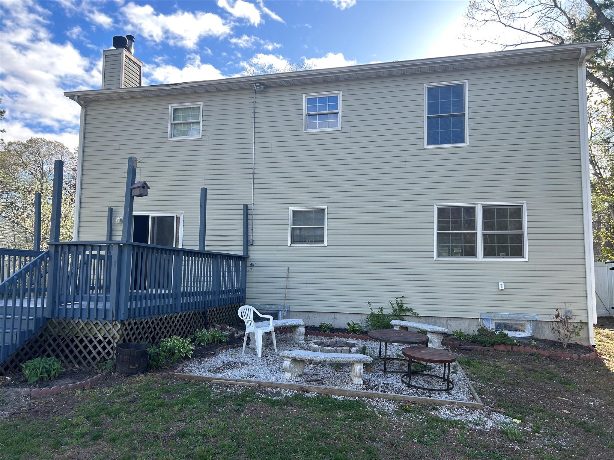 21 Pine Cone Street, Middle Island, New York image 22