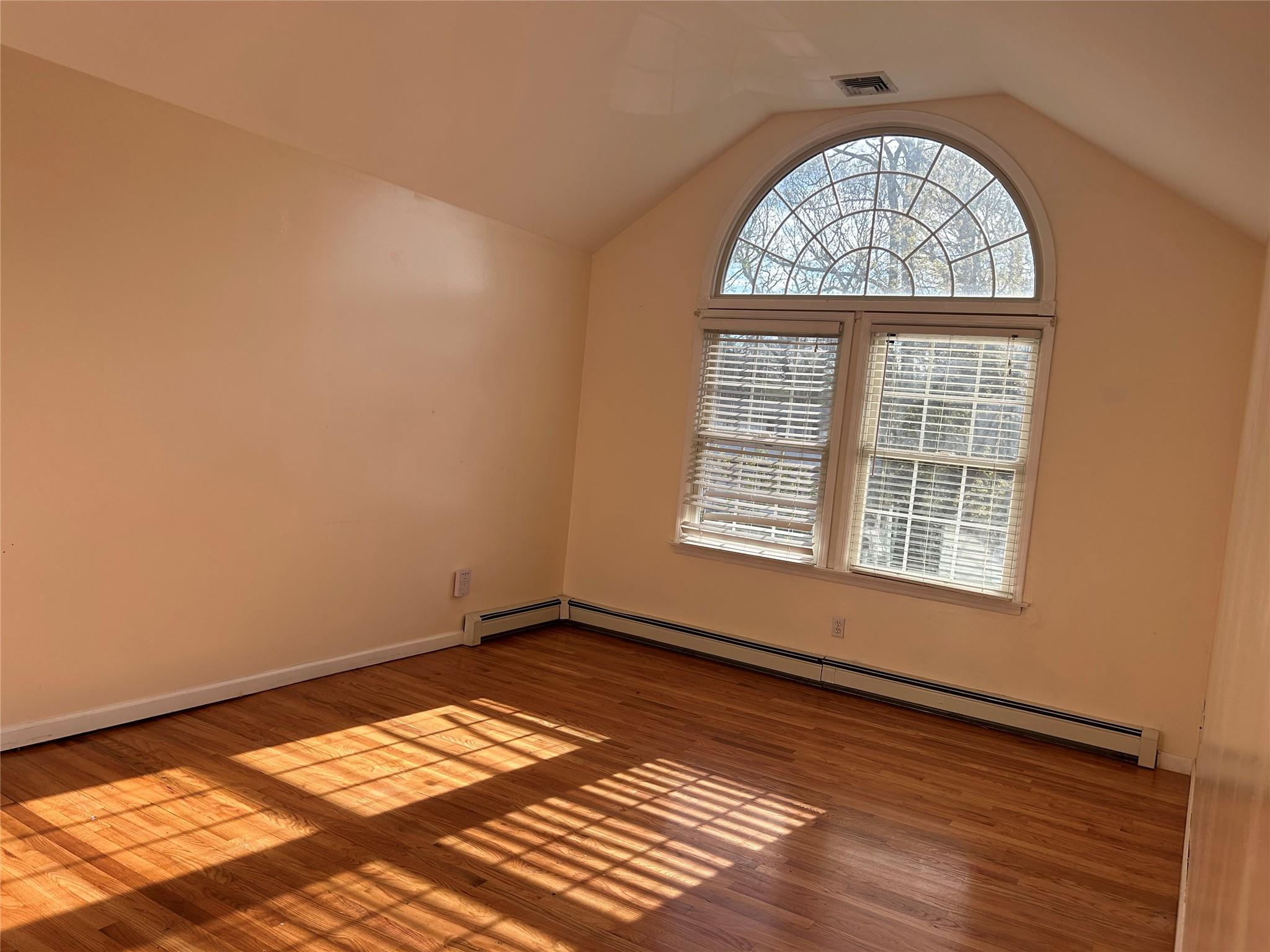 21 Pine Cone Street, Middle Island, New York image 12