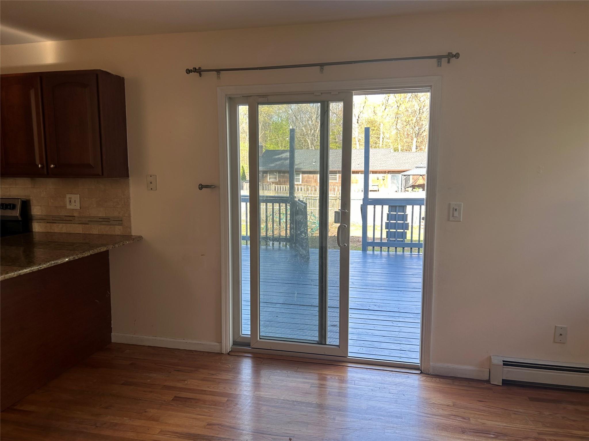 21 Pine Cone Street, Middle Island, New York image 10