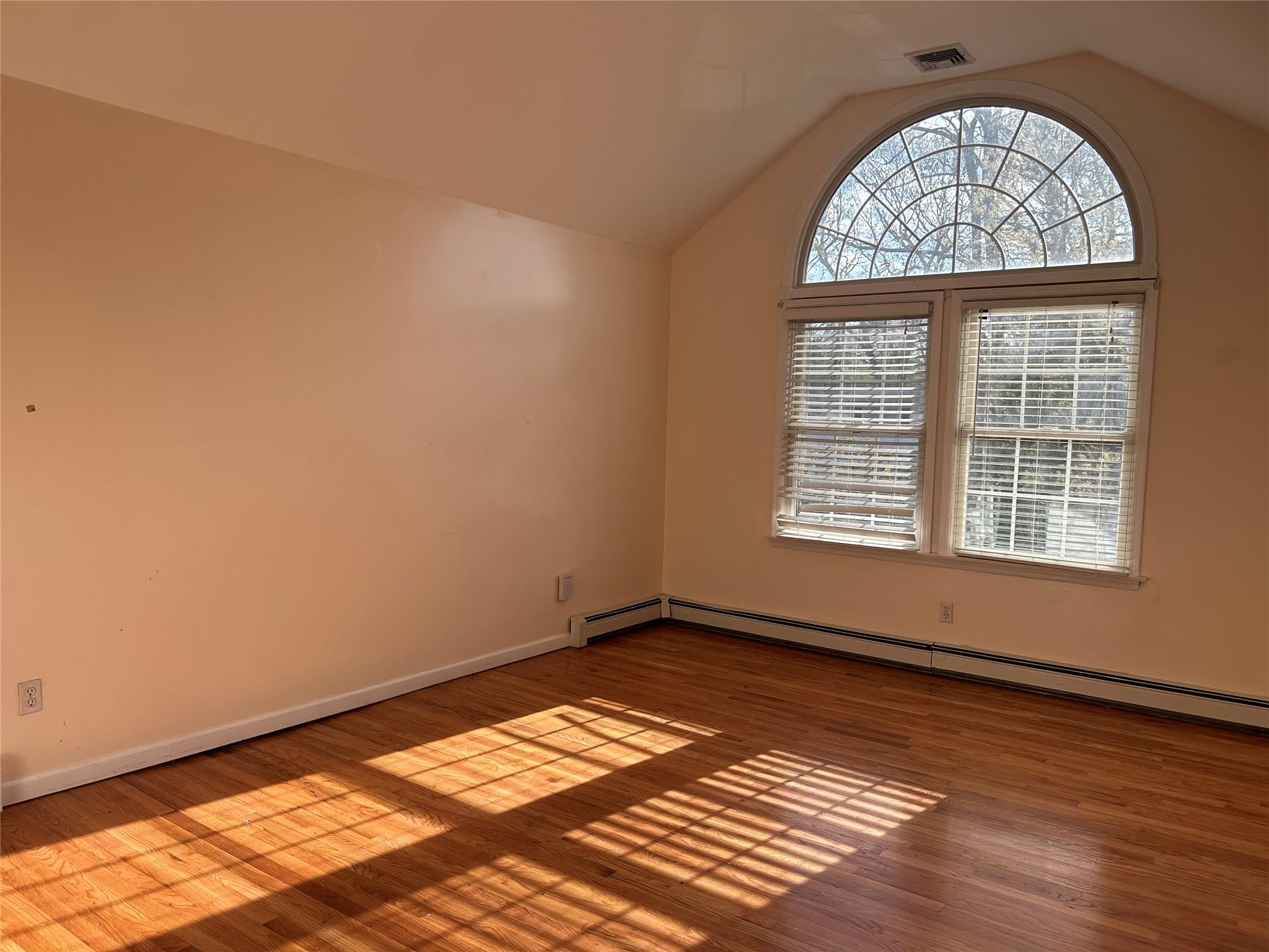 21 Pine Cone Street, Middle Island, New York image 13