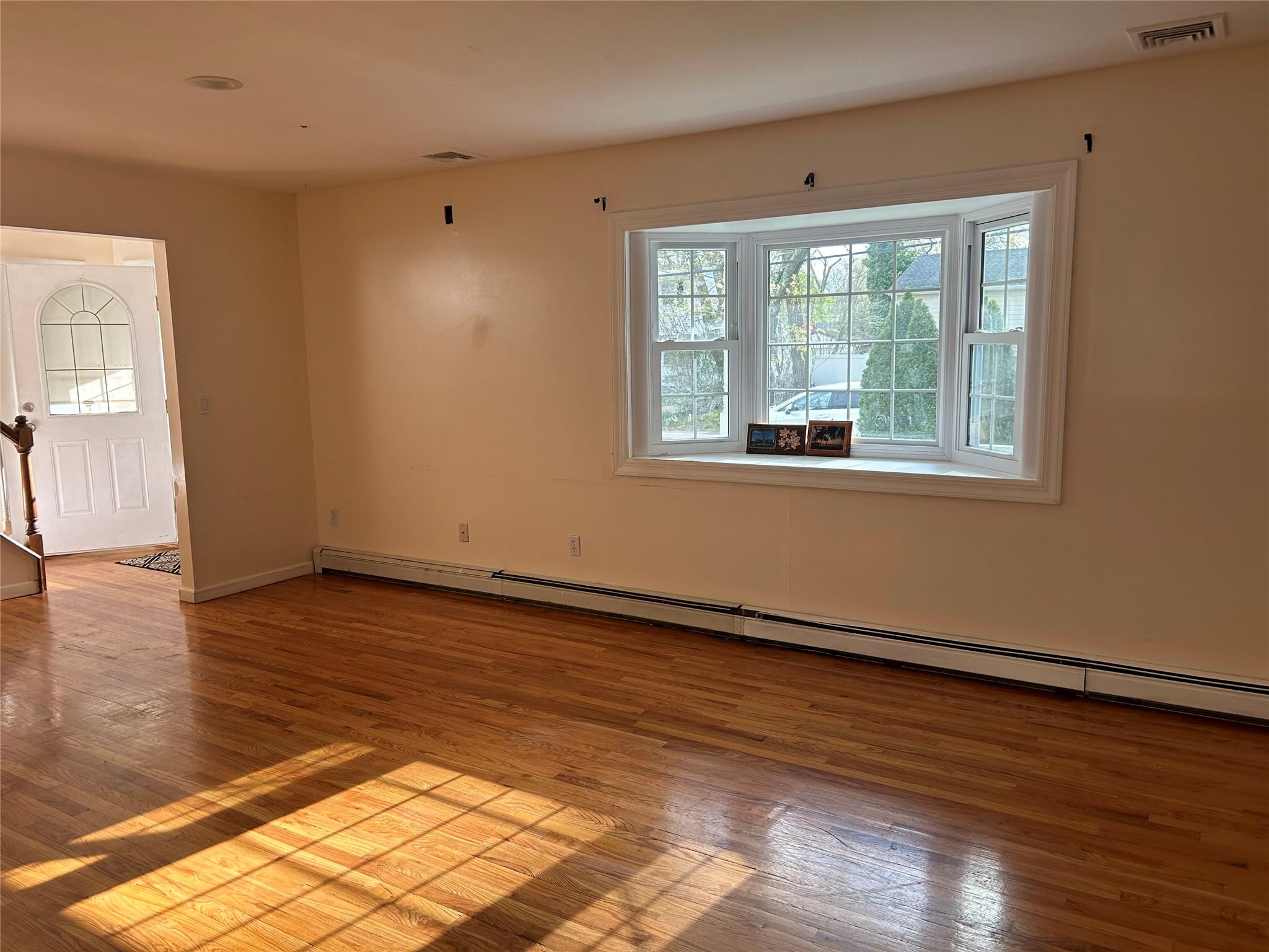 21 Pine Cone Street, Middle Island, New York image 3
