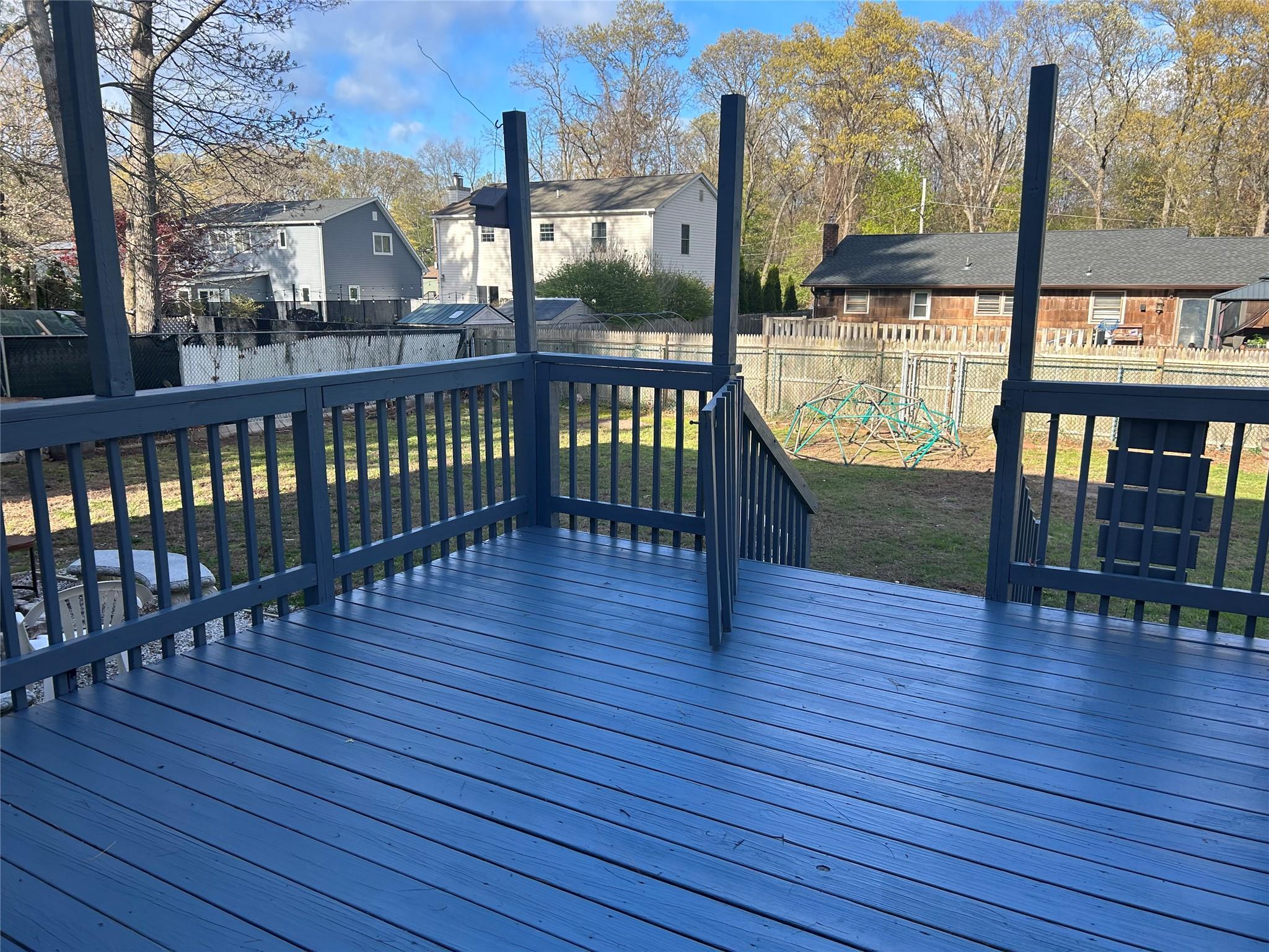 21 Pine Cone Street, Middle Island, New York image 11